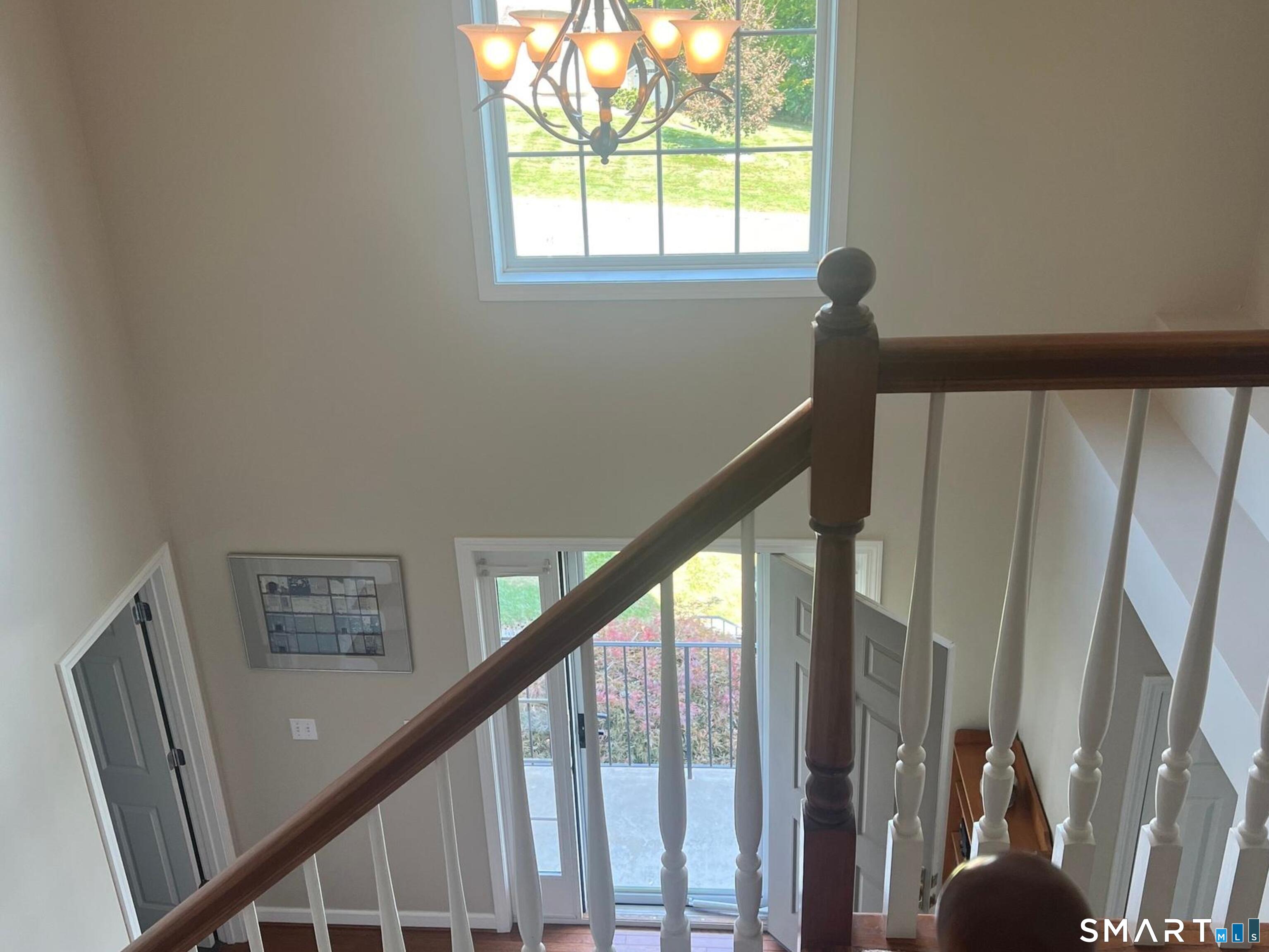 Photo 3 of Single family home for sale at 314 Briarwood Dr, Manchester, CT 06040 | MLS# 24211392 | Listing updated on 2026-10-10