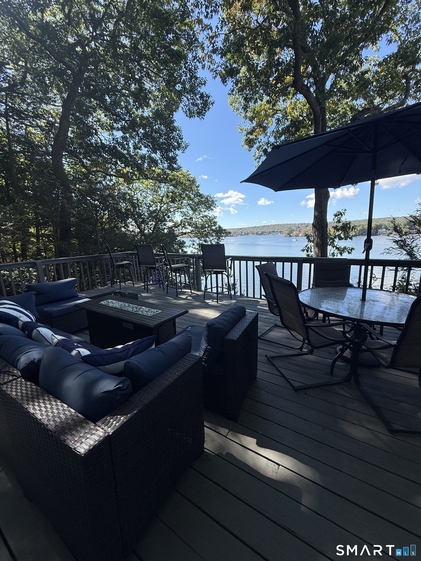 13 Wangonk Trail, Pocotopaug Lake, East Hampton, CT 06424