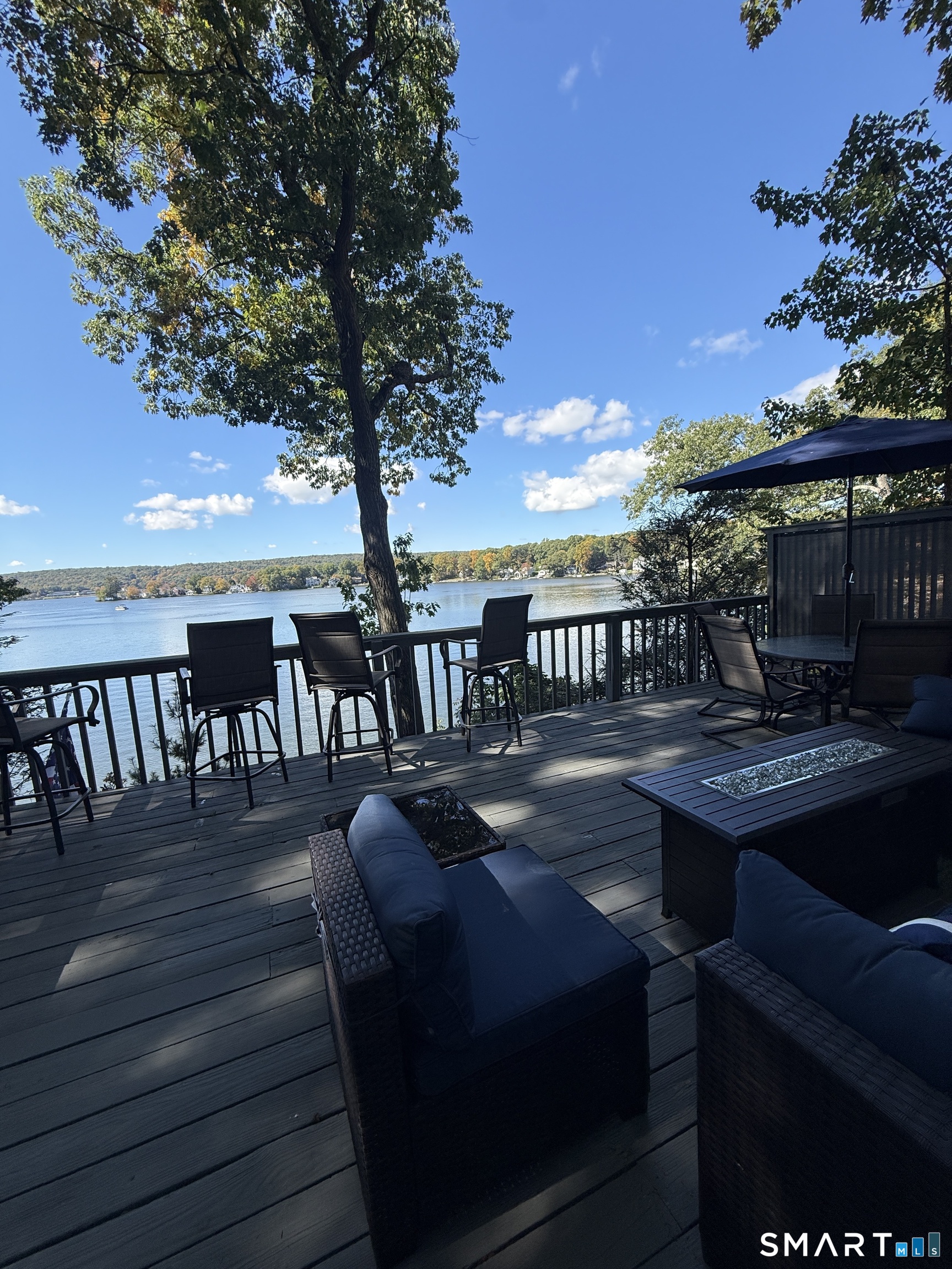 13 Wangonk Trail, Pocotopaug Lake, East Hampton, CT 06424