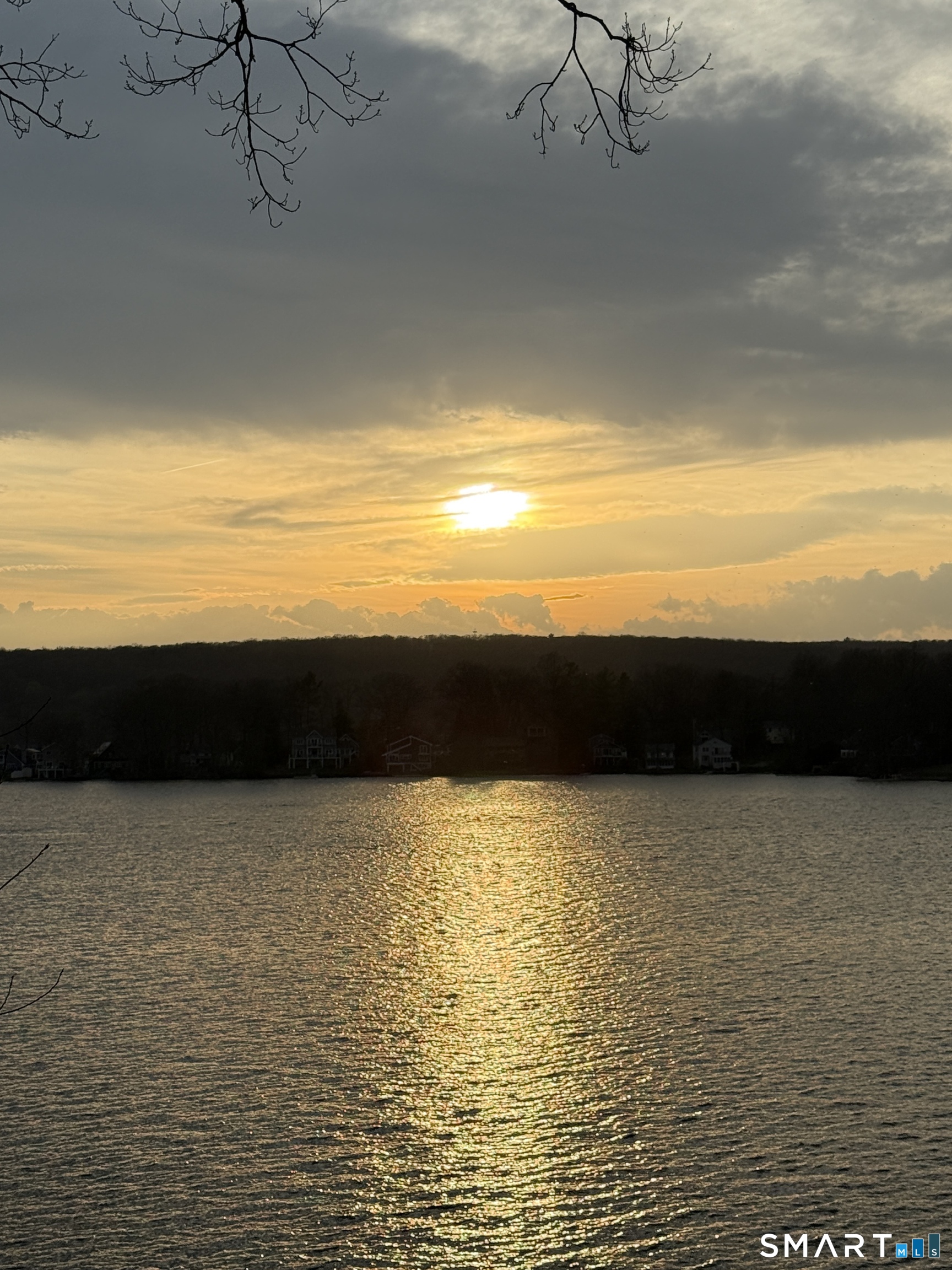 13 Wangonk Trail, Pocotopaug Lake, East Hampton, CT 06424