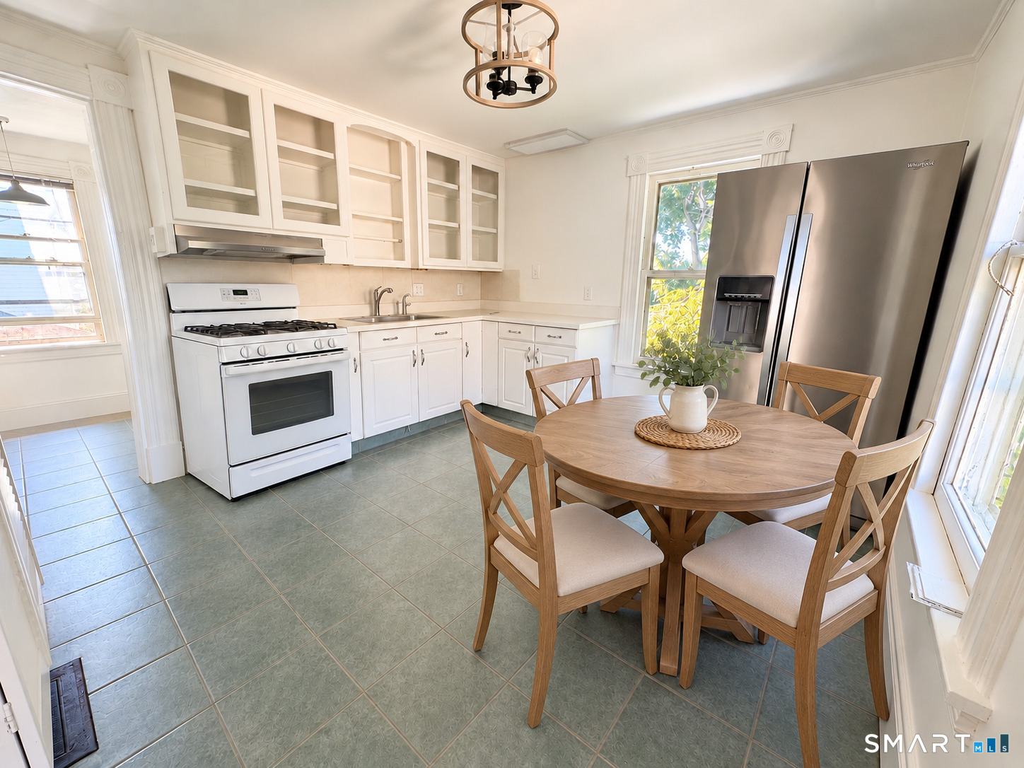 Foto 7 de Apartamento en renta en 23 Quintard Avenue #B, Norwalk, CT — $2,800/mes