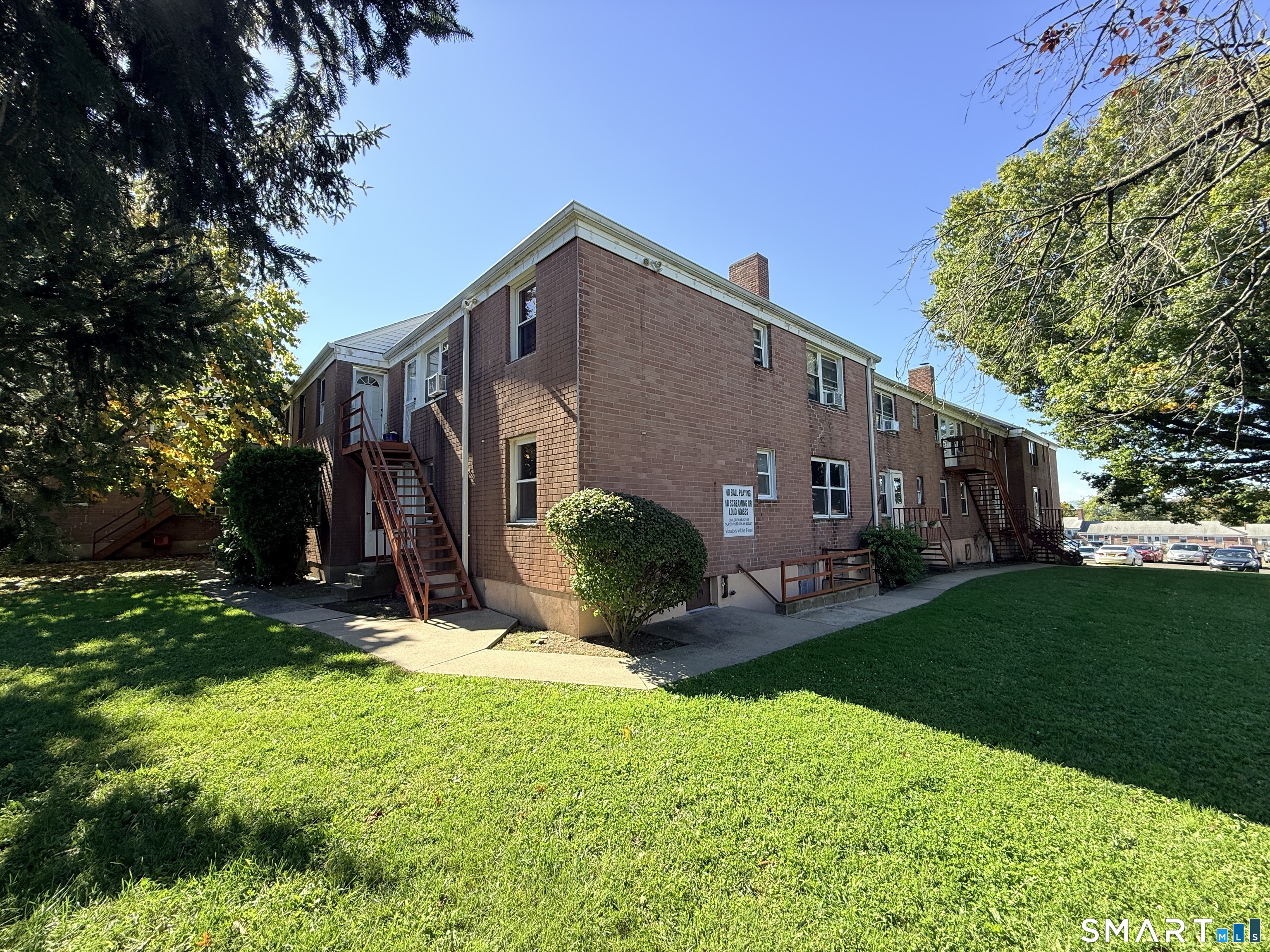 1076 East Main Street Unit #1 photo 5