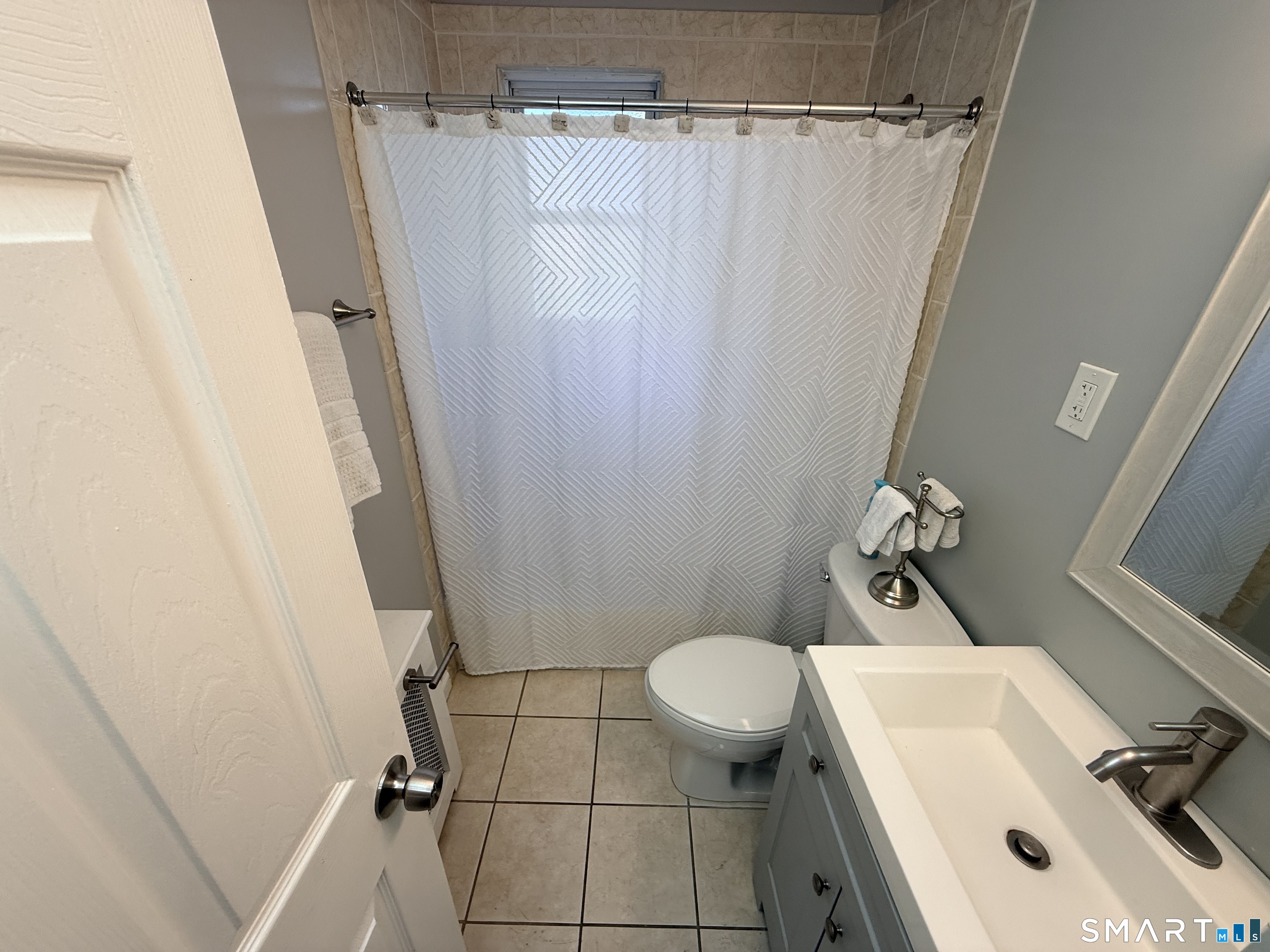 1076 East Main Street Unit #1 photo 22