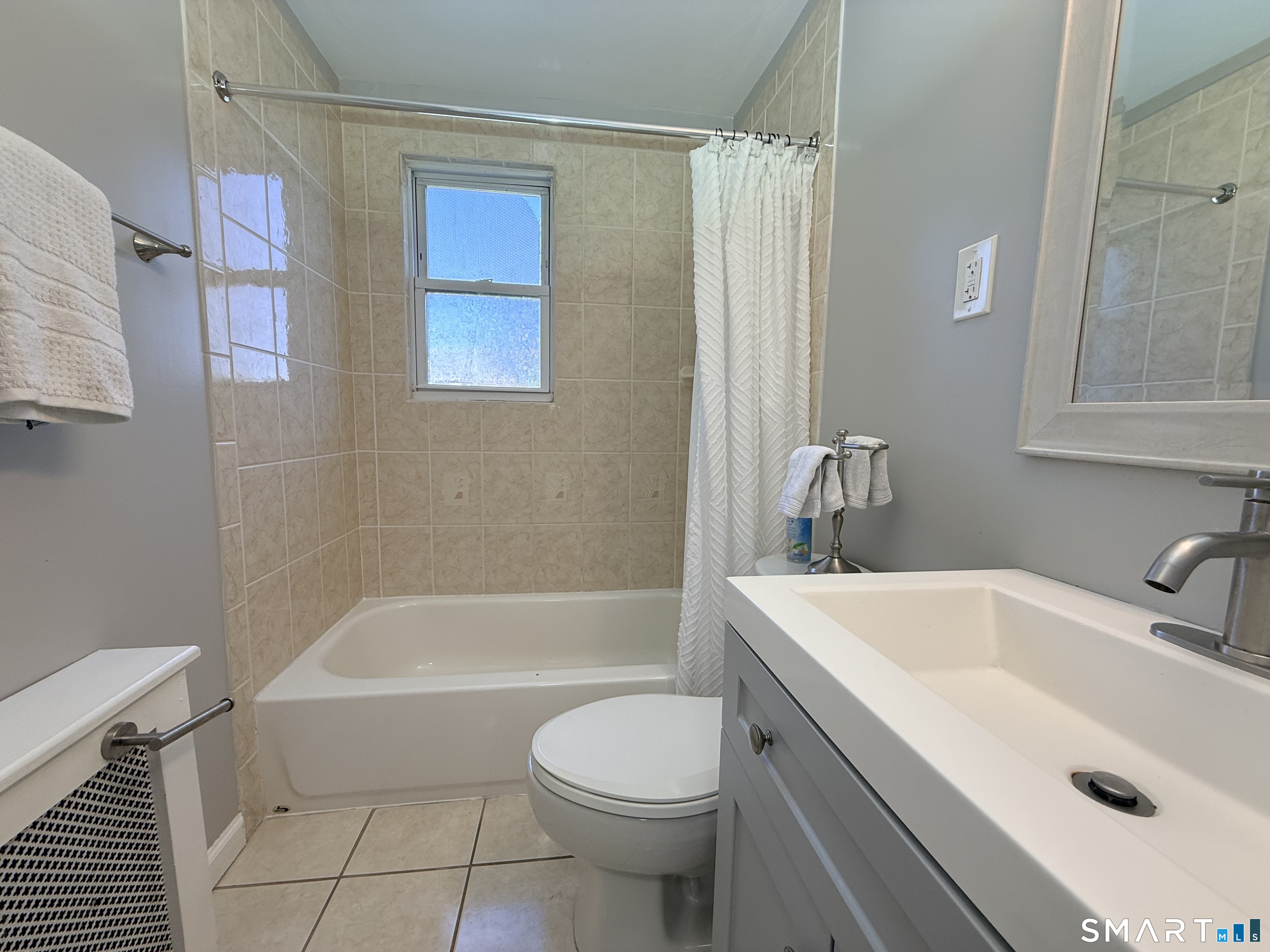 1076 East Main Street Unit #1 photo 23