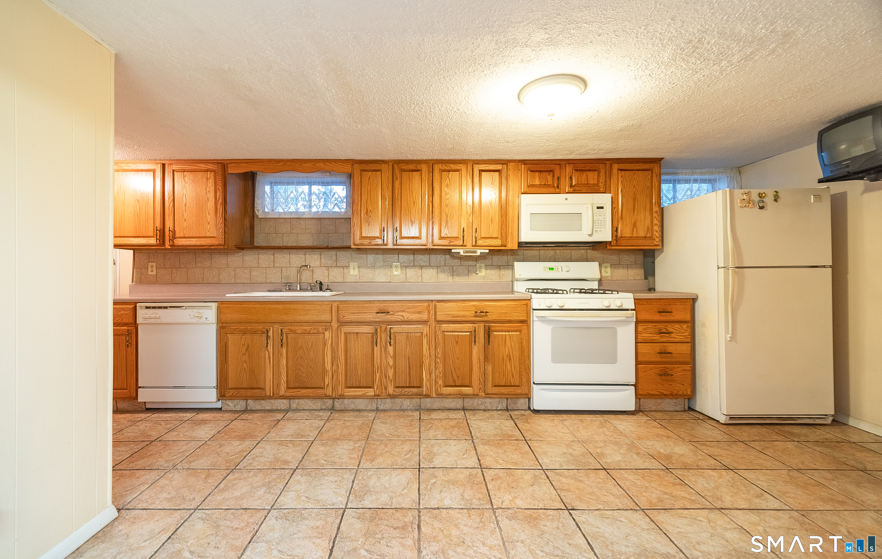 118 Camp Street, Westfield, Middletown, CT 06457