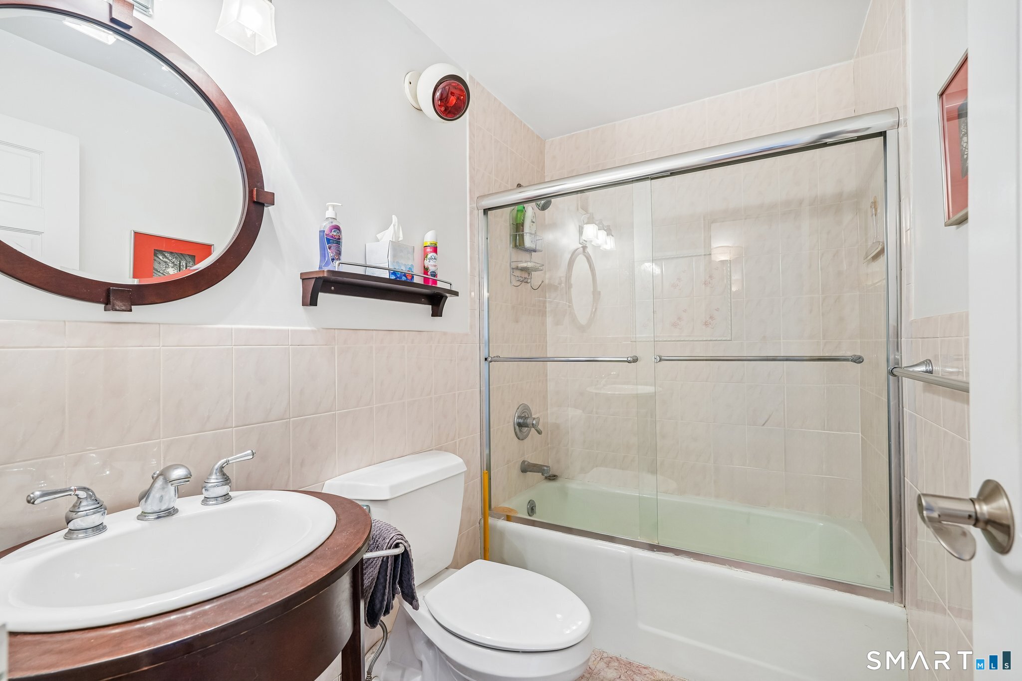 Guest bath 2