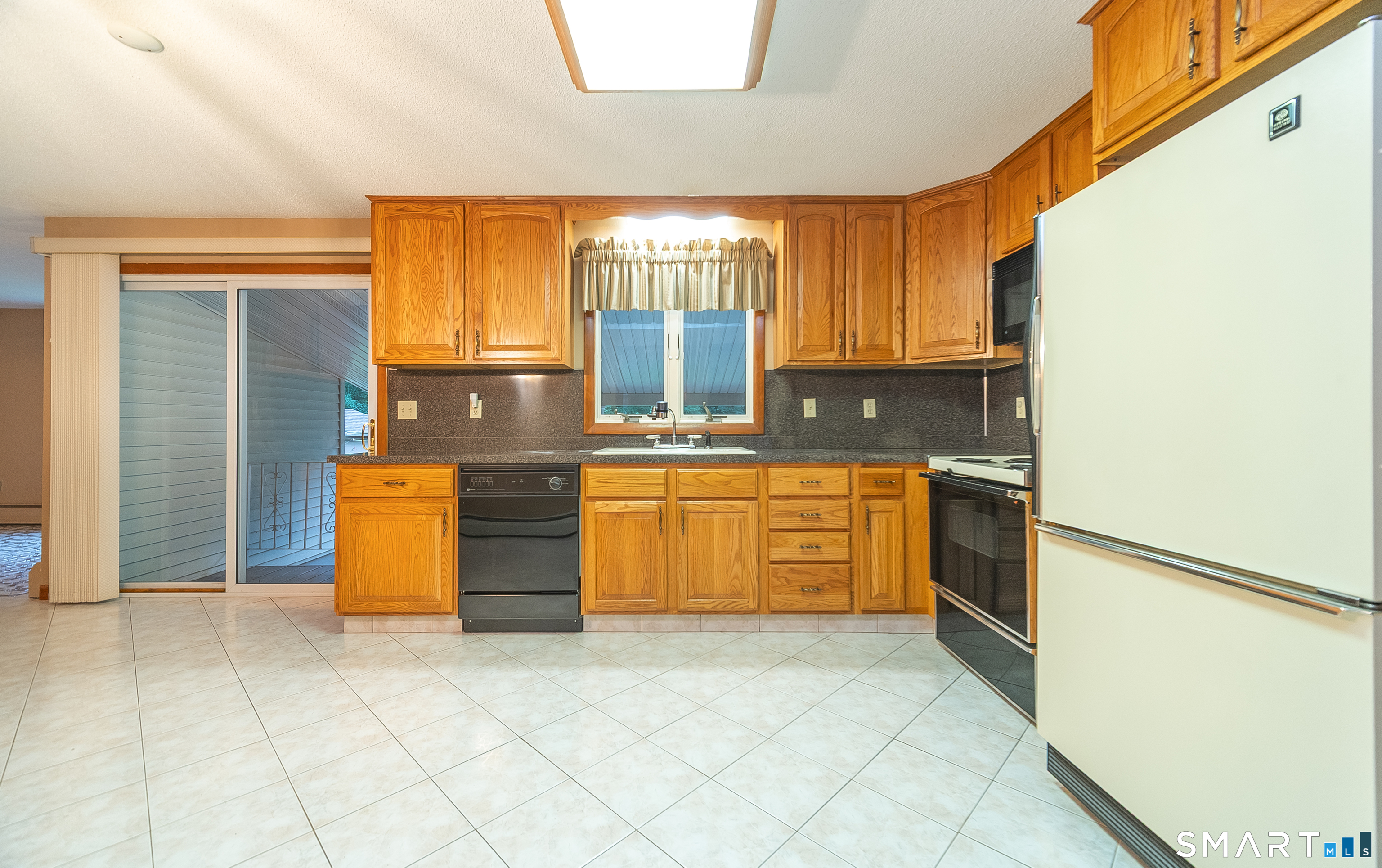 118 Camp Street, Westfield, Middletown, CT 06457
