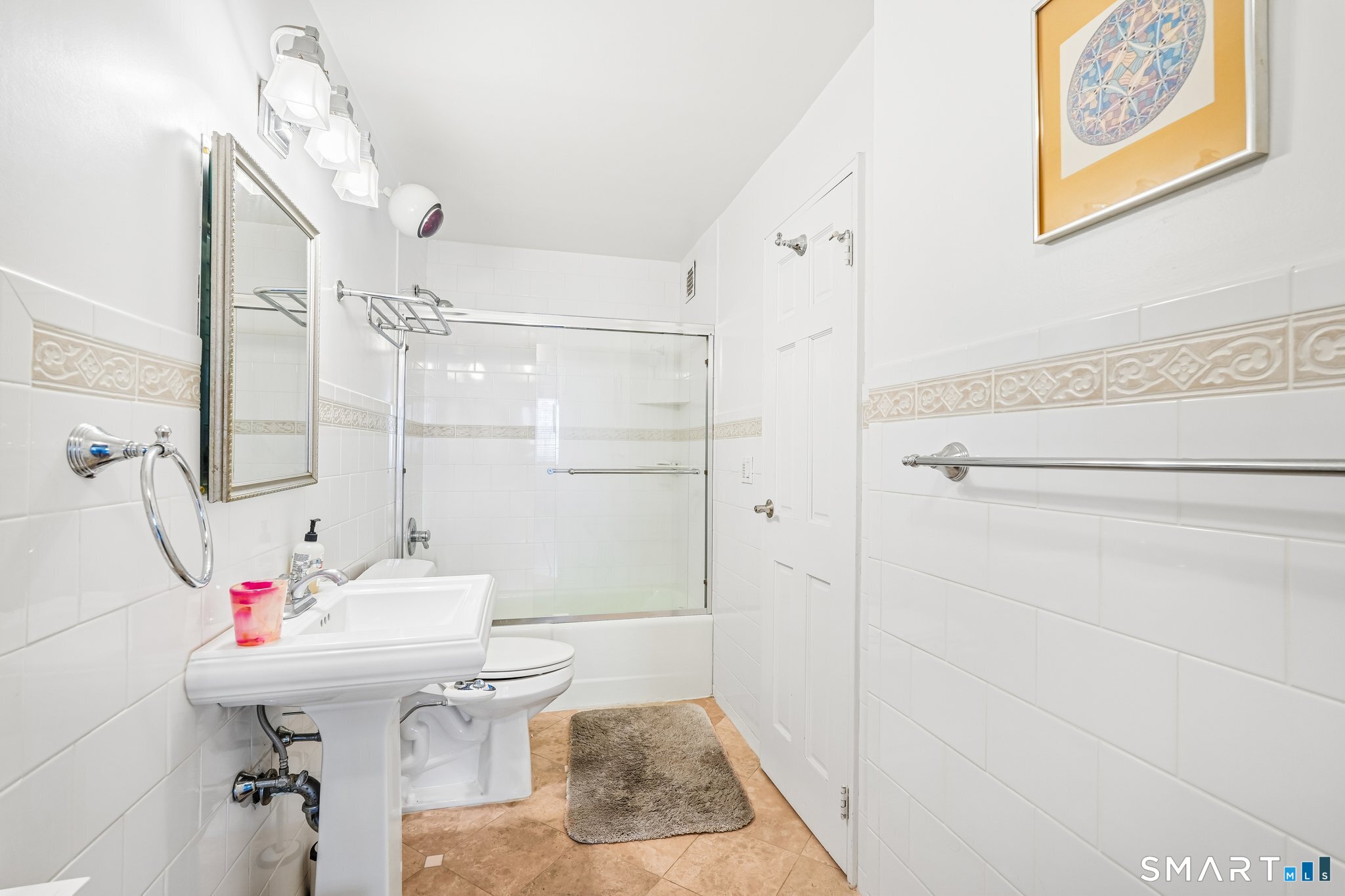 Hall bath 1