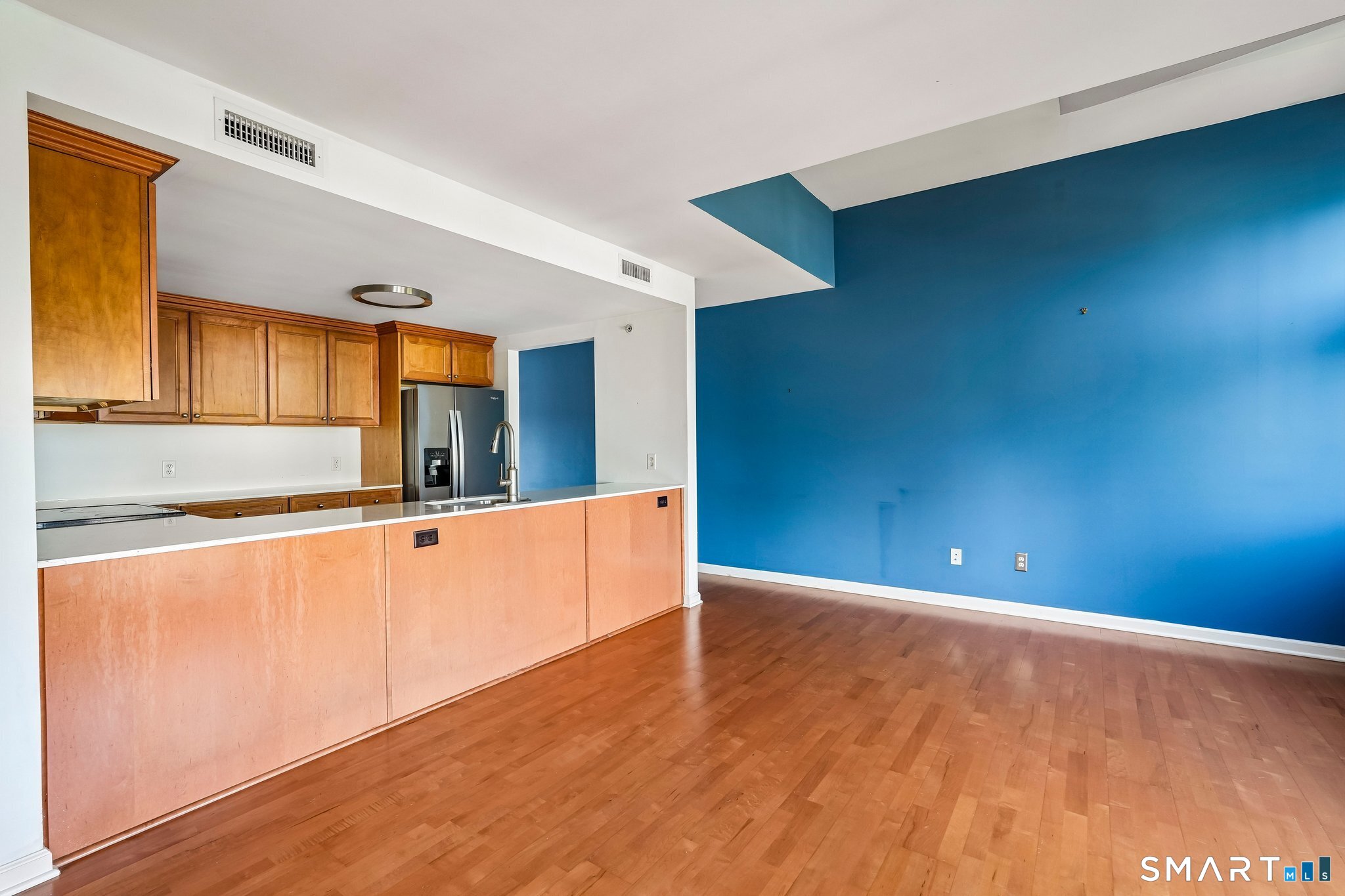 Foto 9 de Condominio en venta en 3250 Fairfield Avenue #314, Bridgeport, CT — $319,000