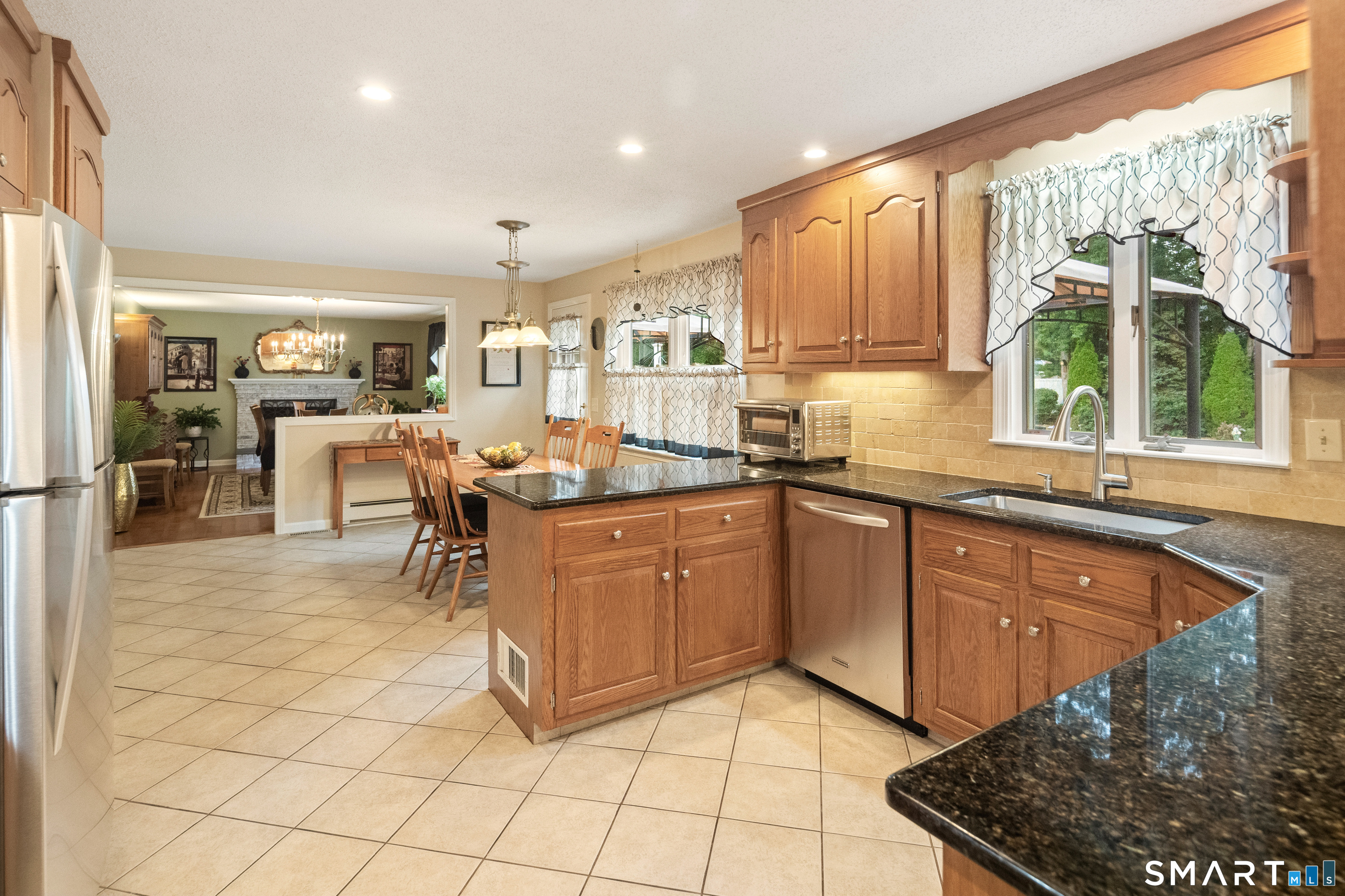 180 Huckleberry Lane photo 24
