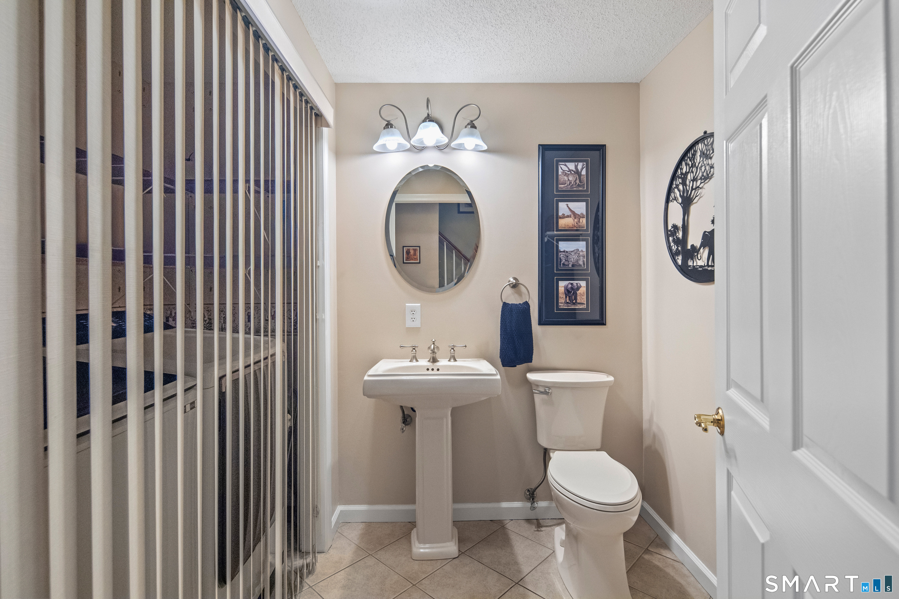 180 Huckleberry Lane photo 32