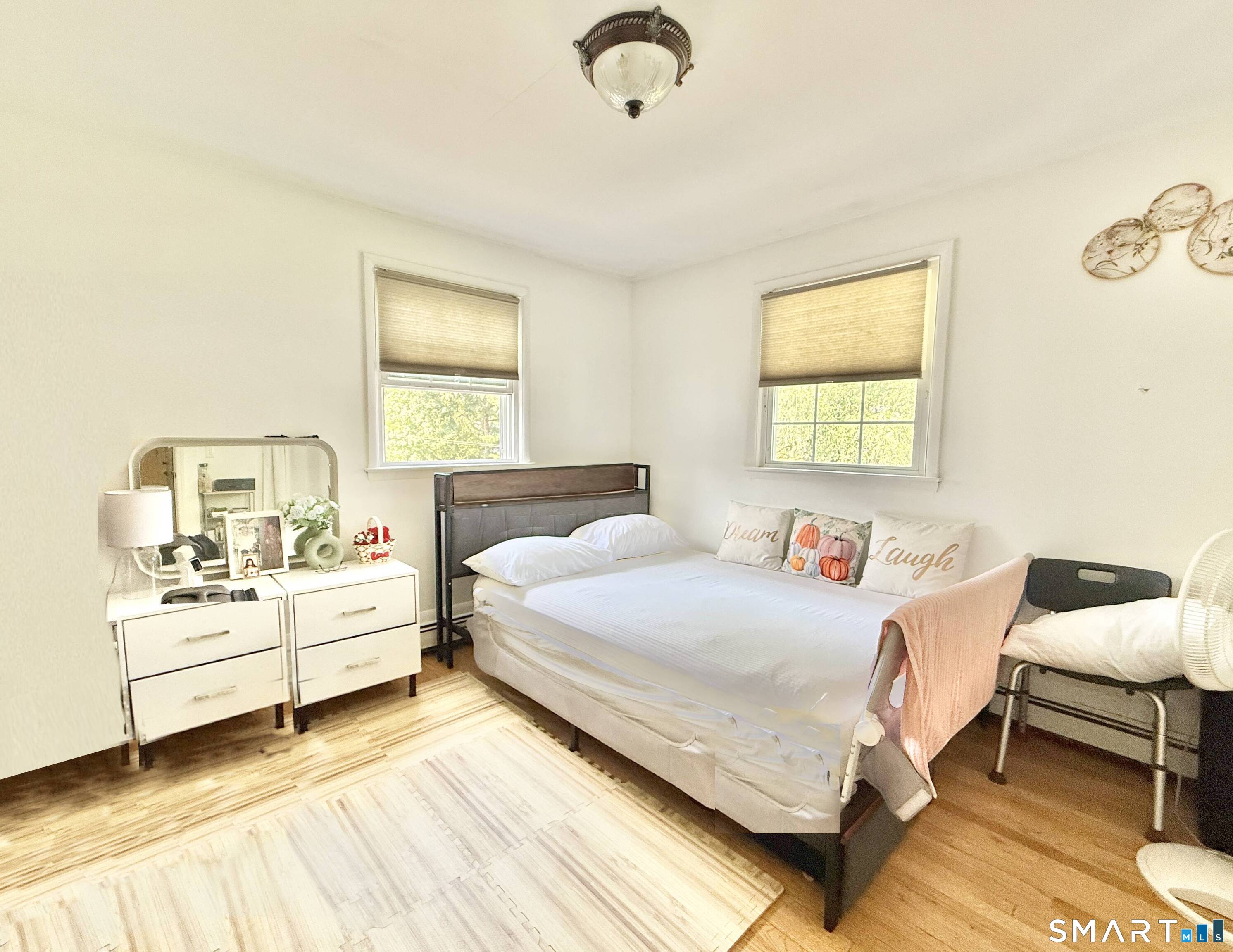 406 Lakeside Drive photo 8