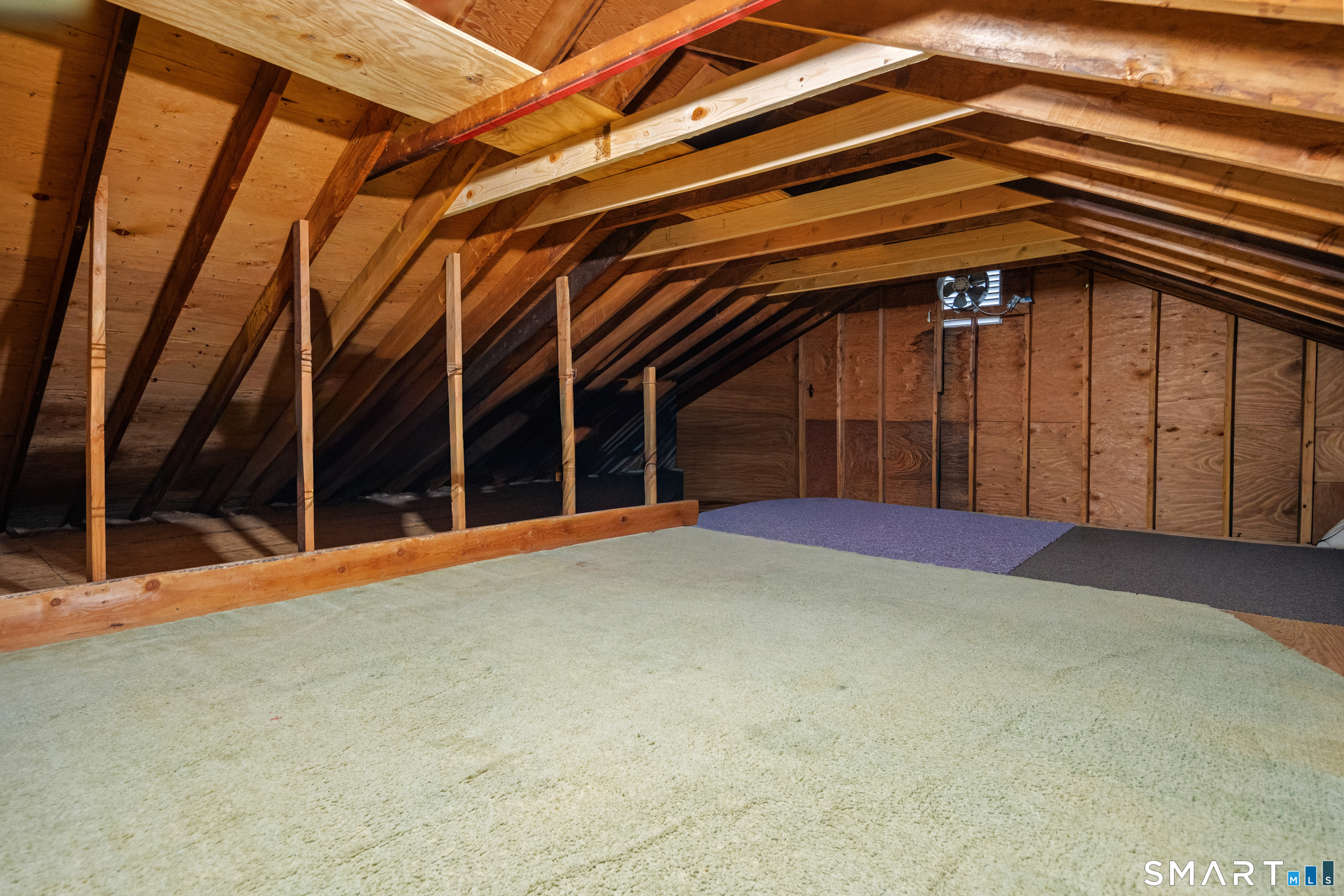 180 Huckleberry Lane photo 38