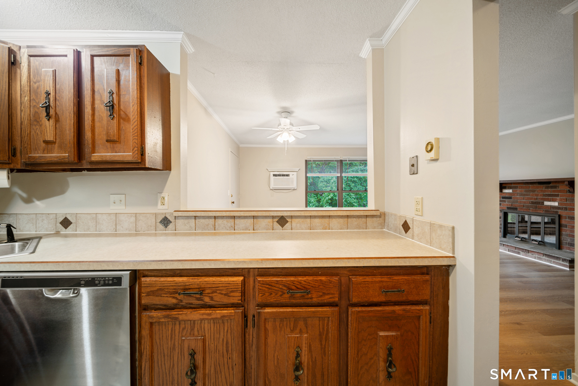 110 Wellington Drive photo 6