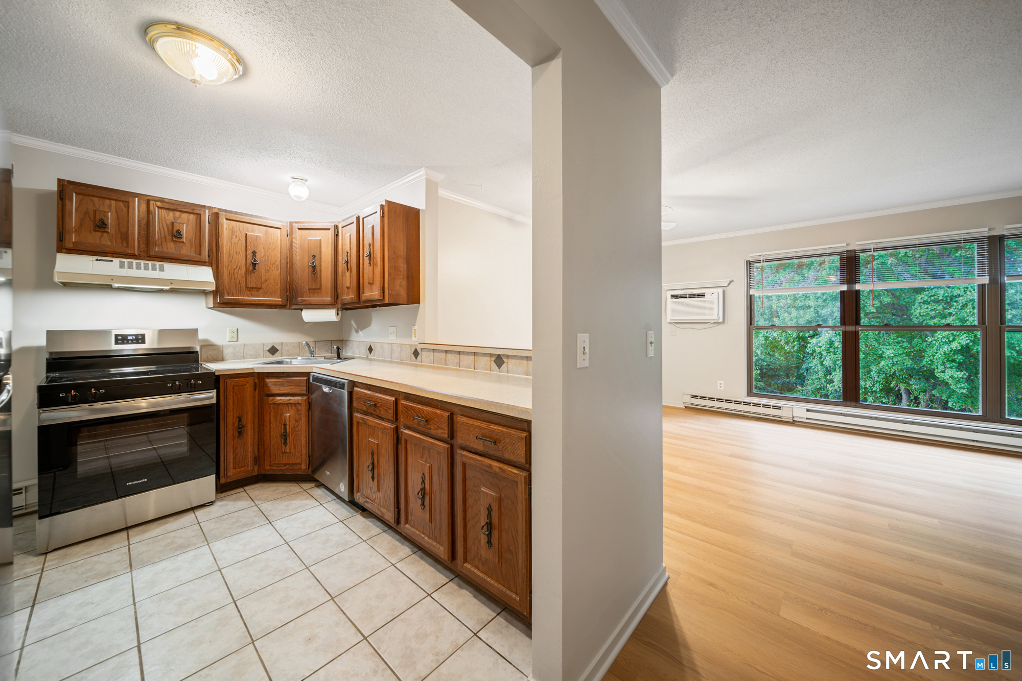 110 Wellington Drive photo 8