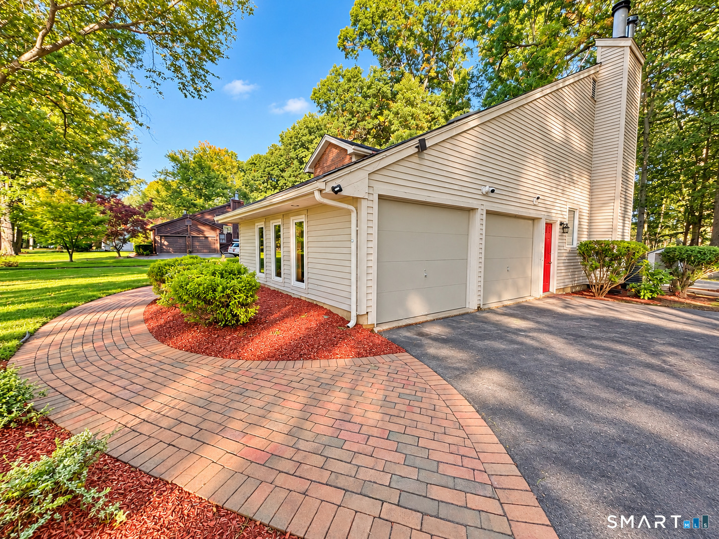 Photo 3 of Single family home for sale at 26 Merriman Rd, Windsor, CT 06095 | MLS# 24209202 | Listing updated on 2026-10-04