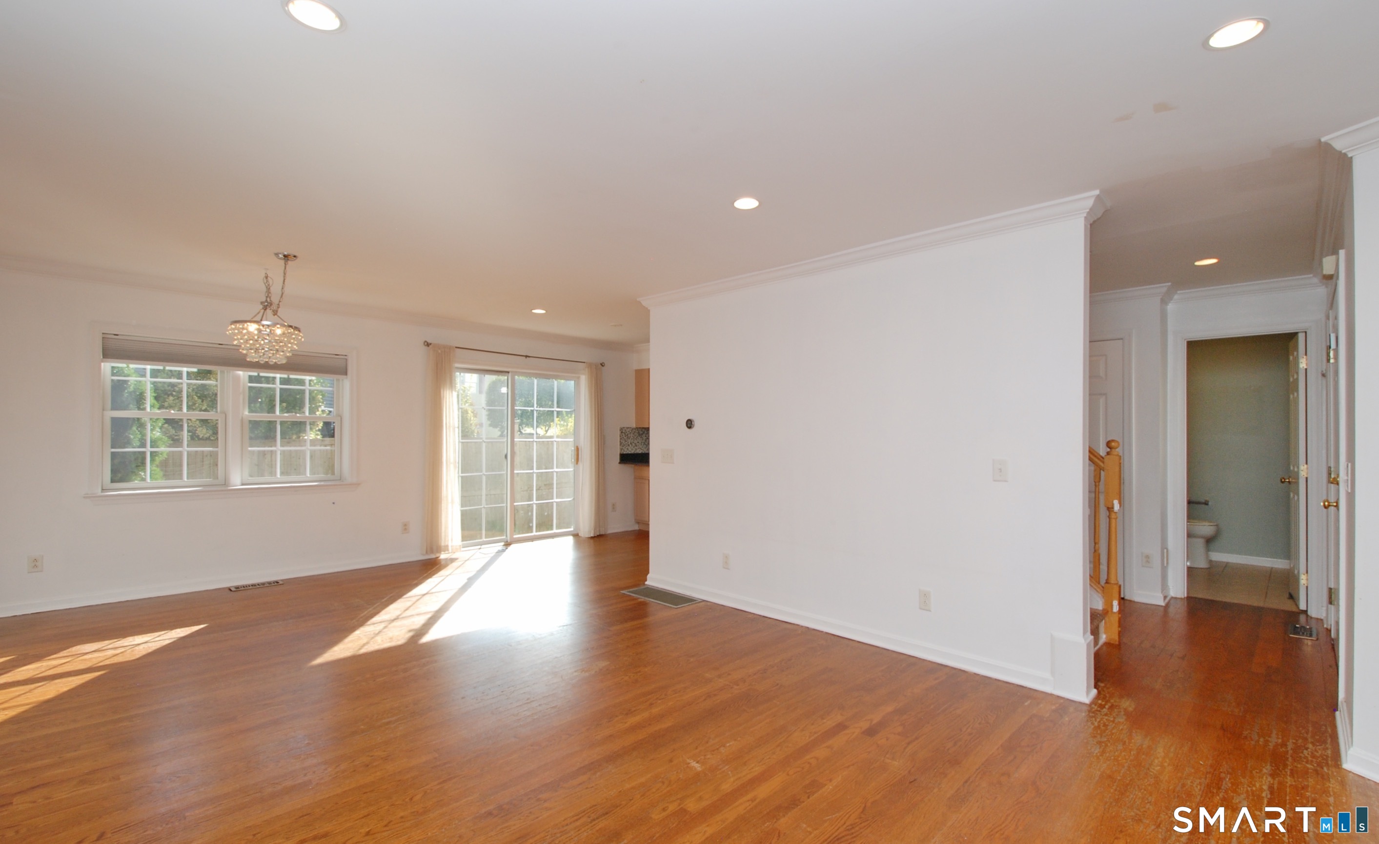 616 Hope Street Unit #B photo 2