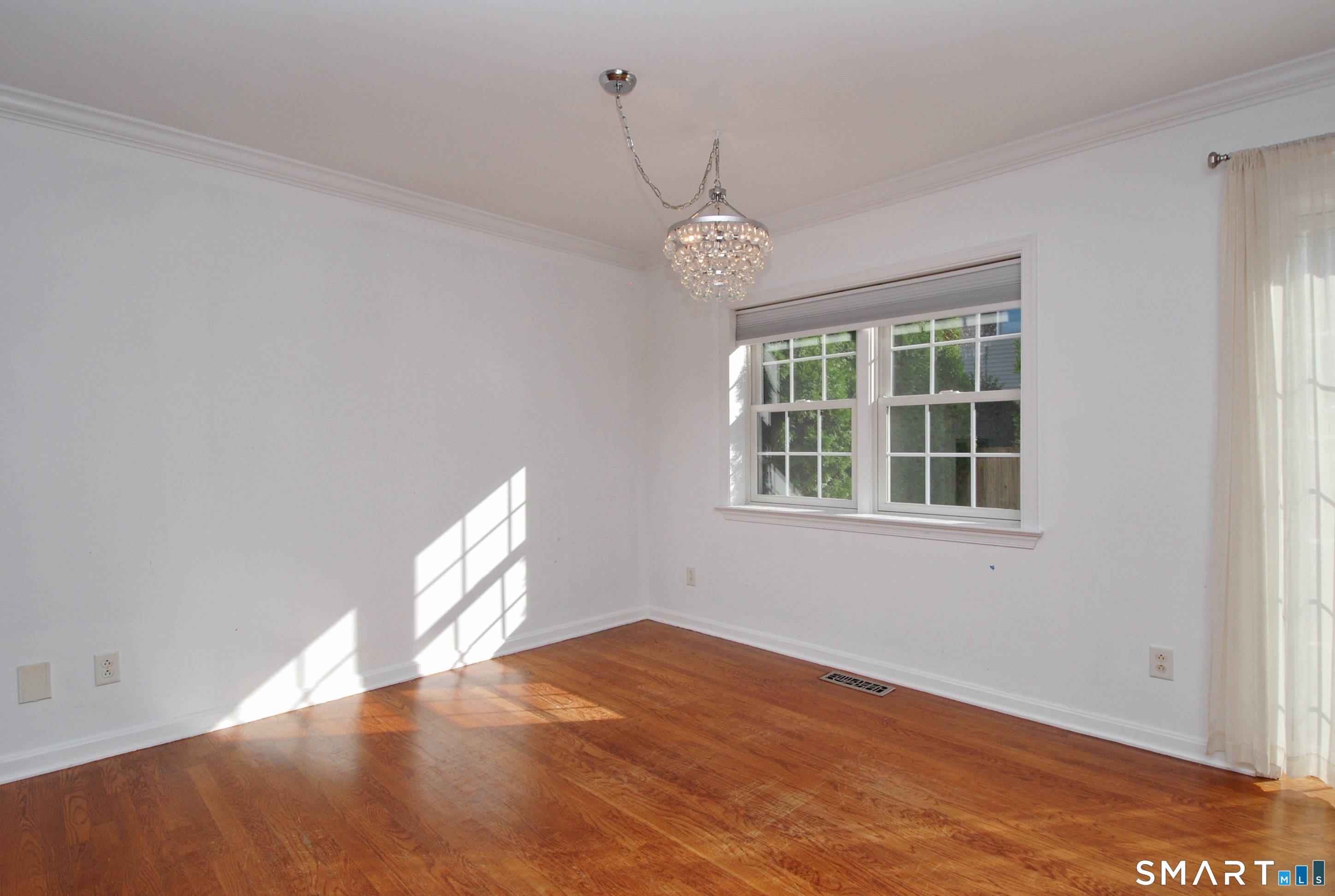 616 Hope Street Unit #B photo 4