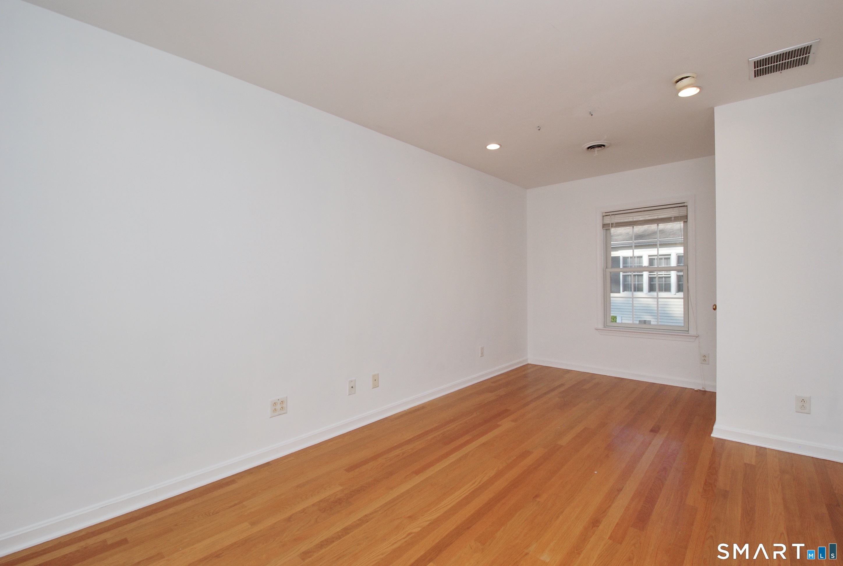 616 Hope Street Unit #B photo 15