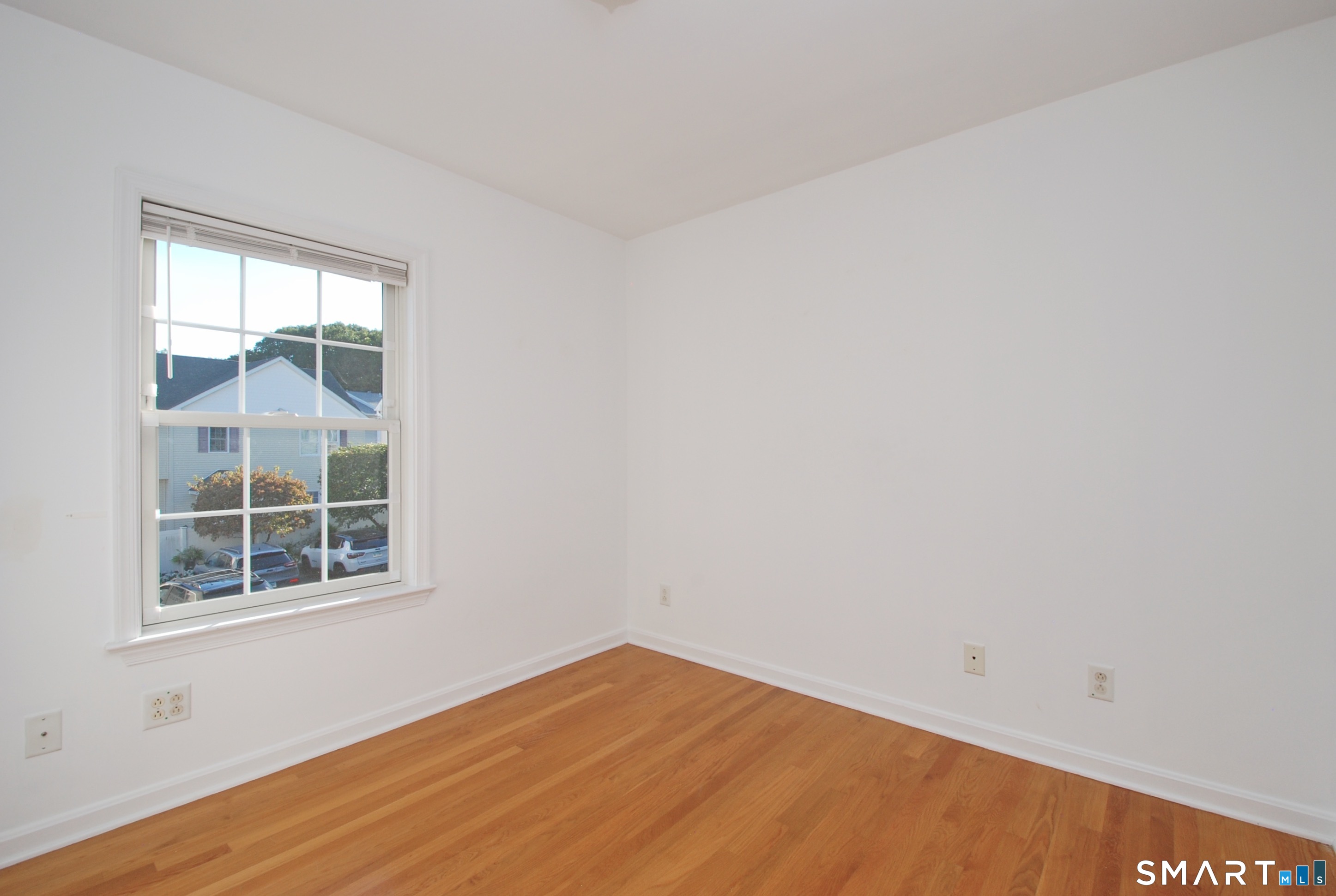 616 Hope Street Unit #B photo 16