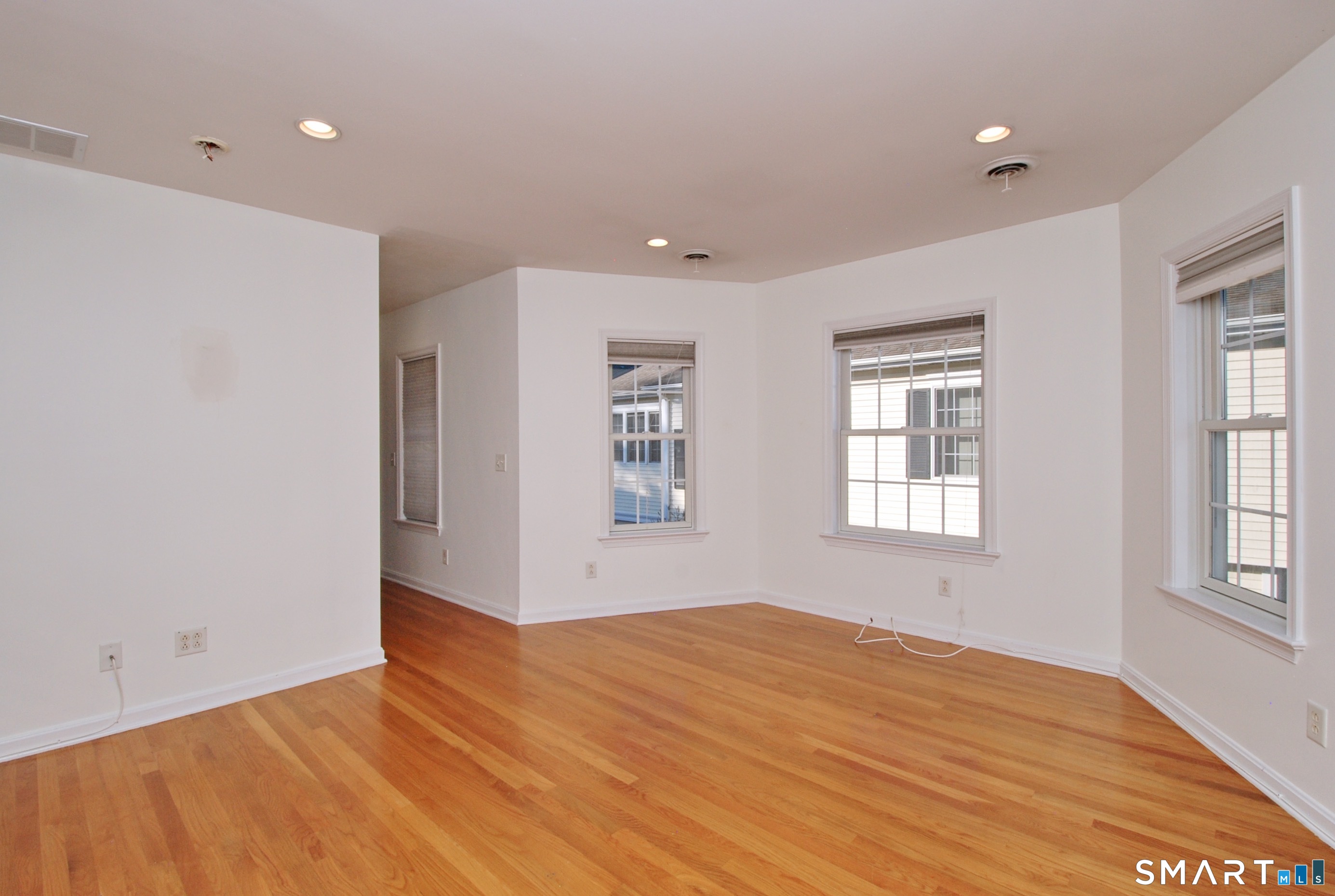 616 Hope Street Unit #B photo 11