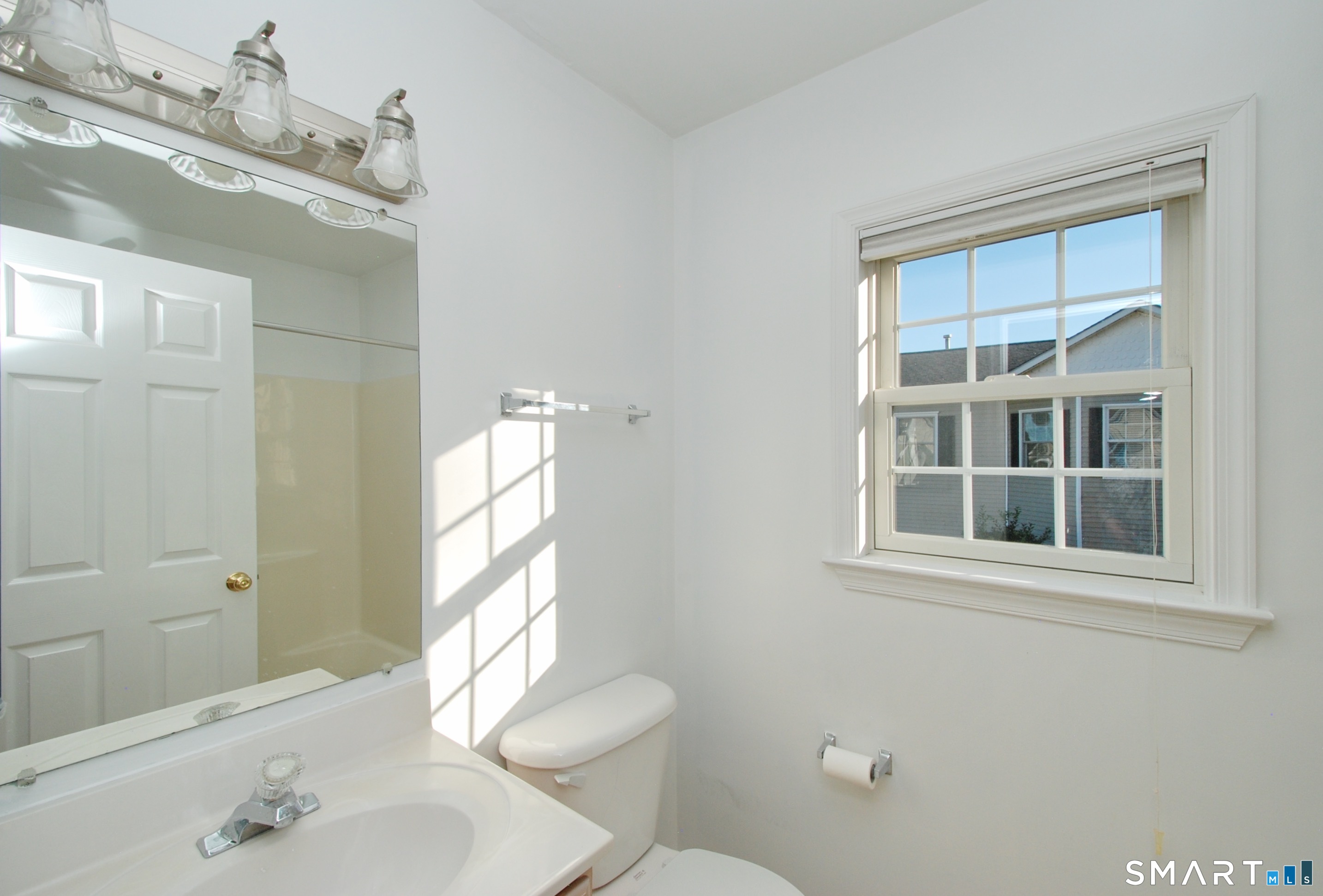 616 Hope Street Unit #B photo 19