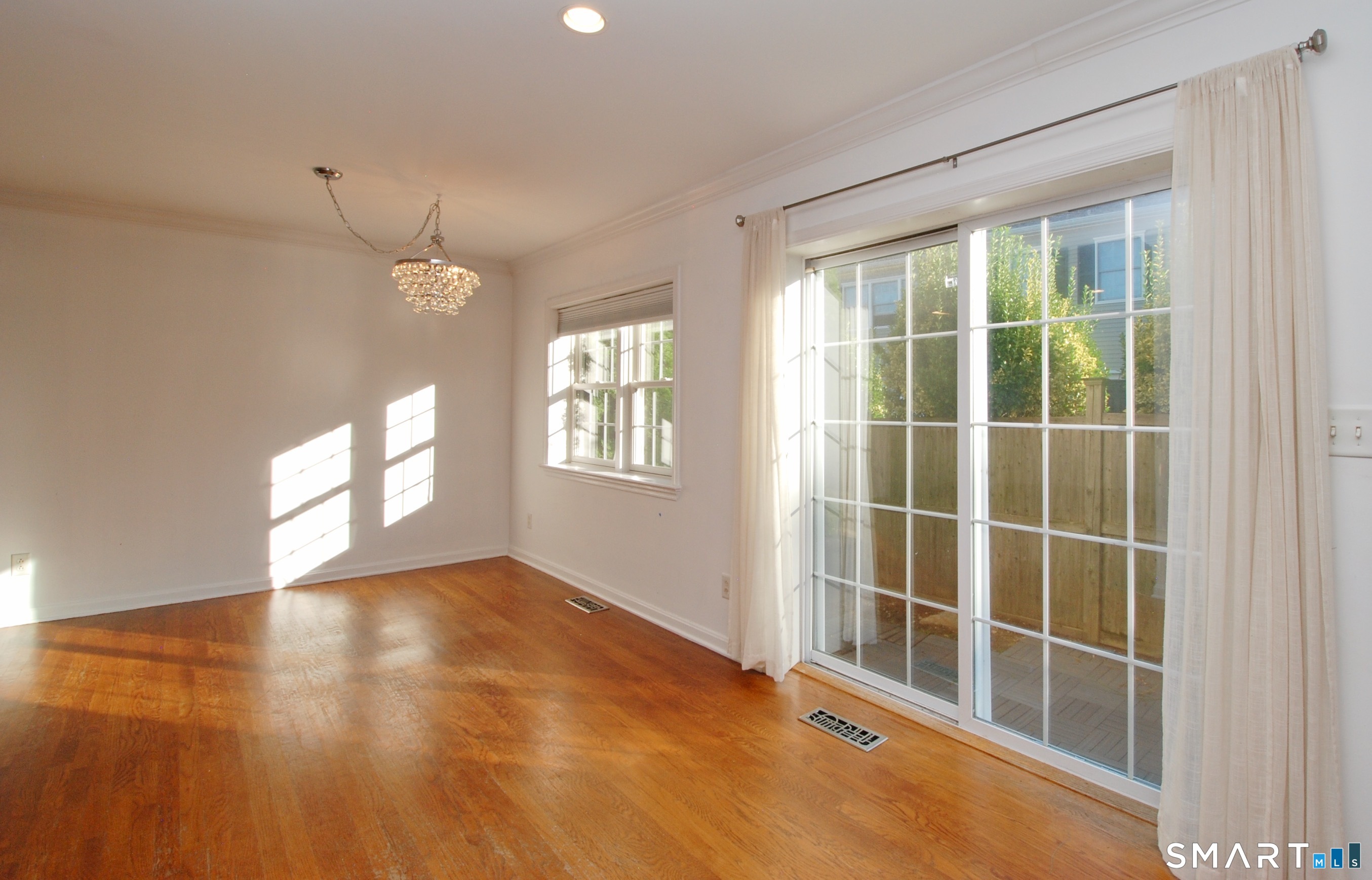 616 Hope Street Unit #B photo 5