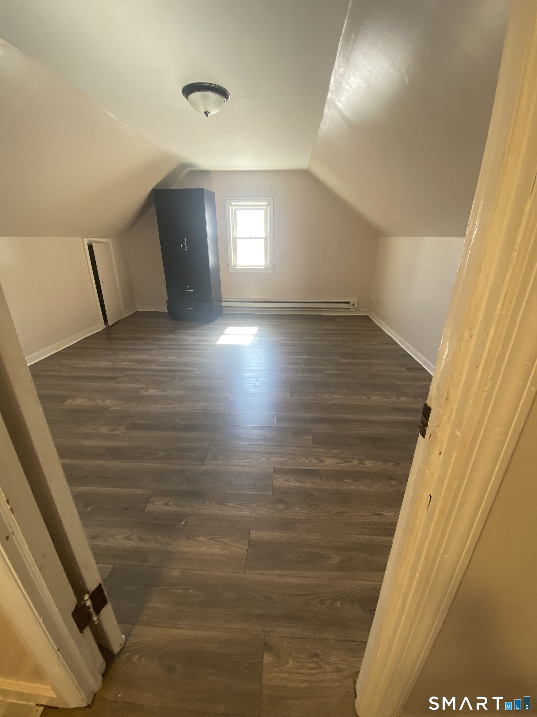 Foto 6 de Apartamento en renta en 139 Sage Avenue #2Nd Floor, Bridgeport, CT — $2,400/mes