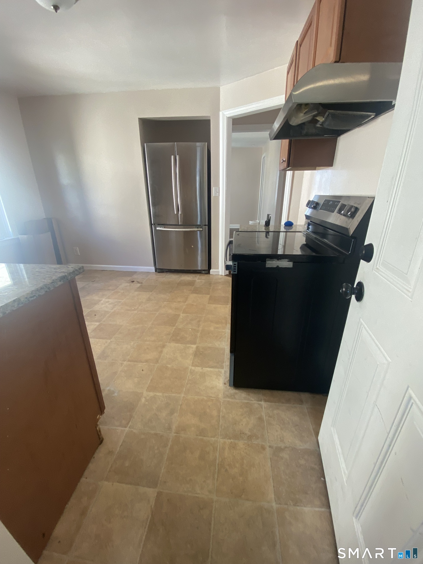 Foto 7 de Apartamento en renta en 139 Sage Avenue #2Nd Floor, Bridgeport, CT — $2,400/mes