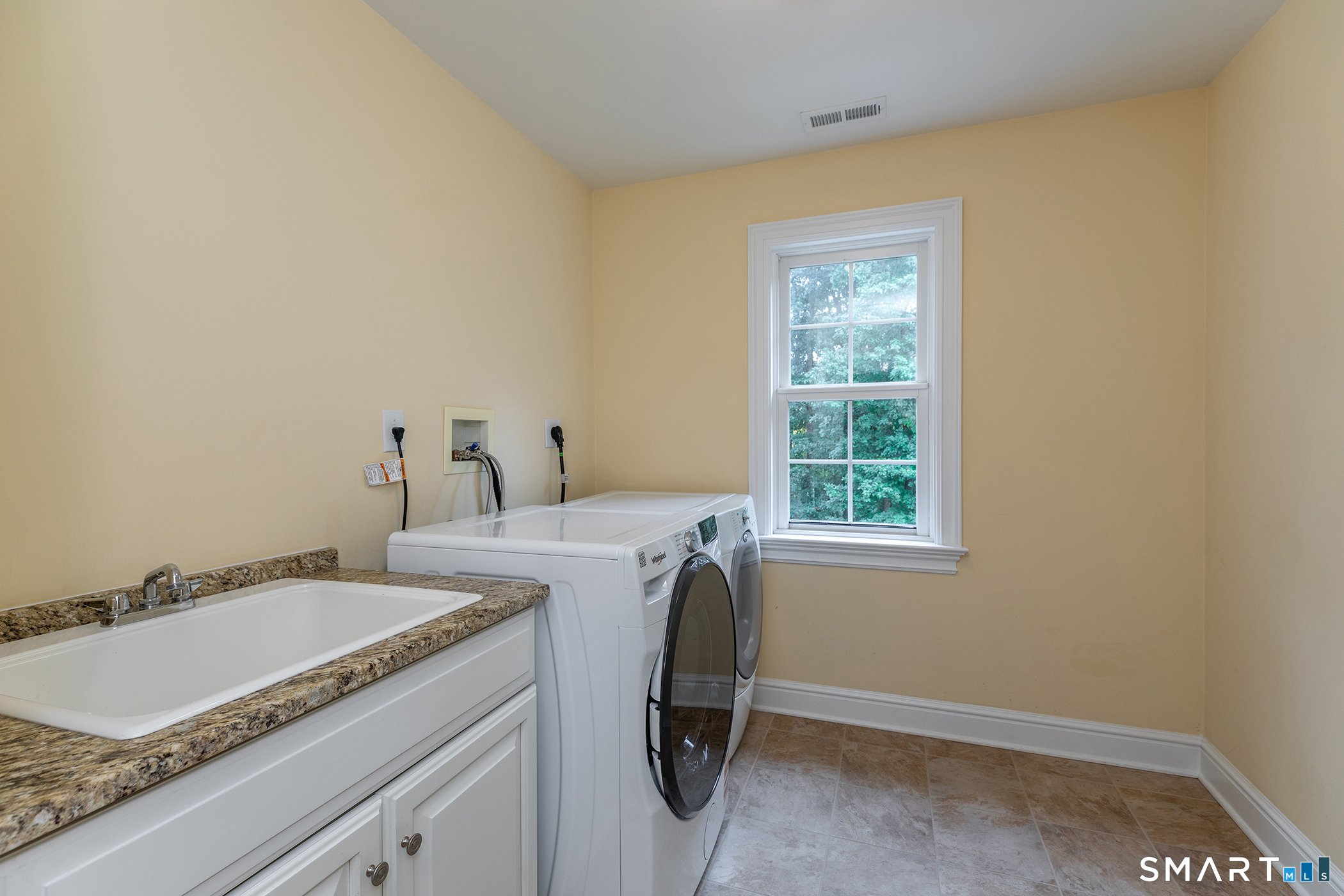 7 Louis Allan Drive photo 33
