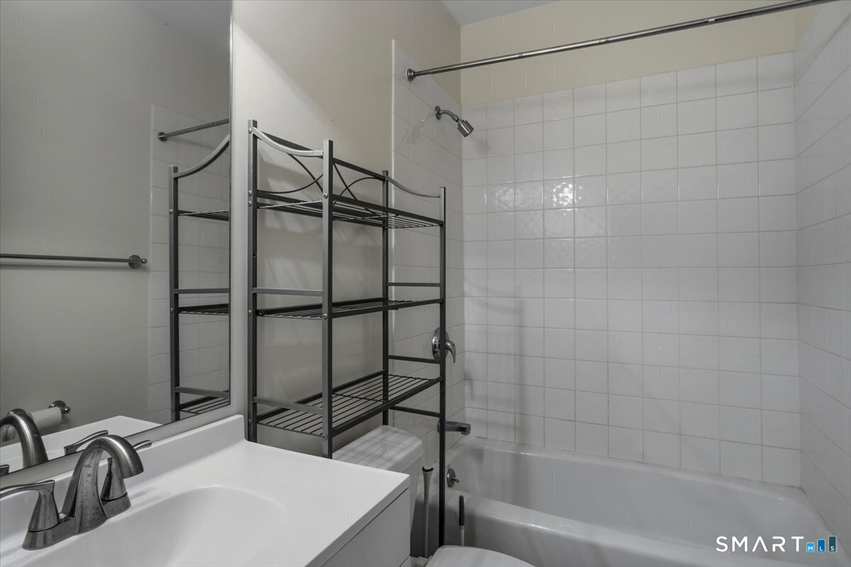 35 Maura, Unit 35 photo 22