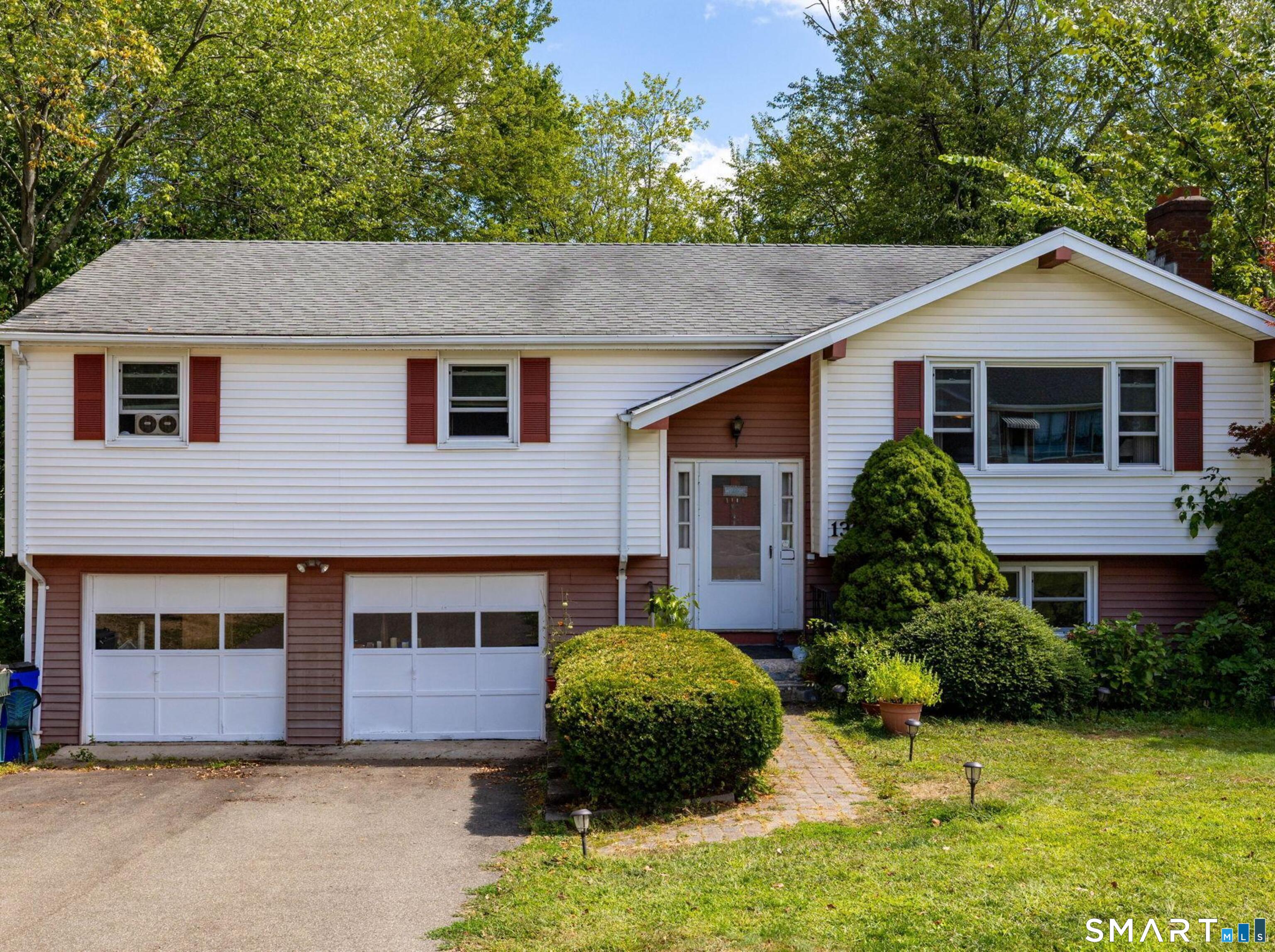 Photo 1 of Single family home for sale at 136 Charter Rd, Wethersfield, CT 06109 | MLS# 24211616 | Listing updated on 2026-10-07