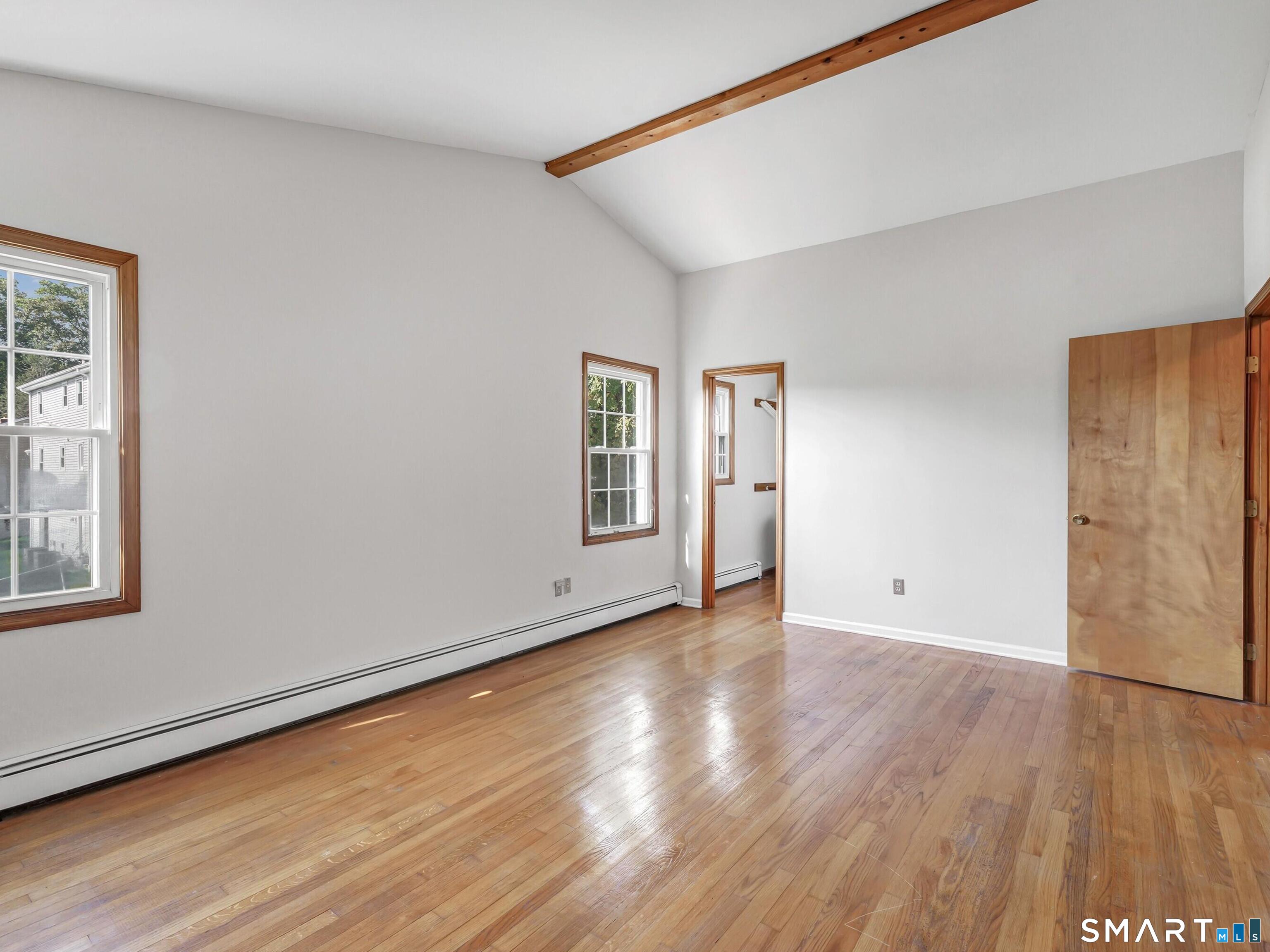 667 Melville Avenue photo 22