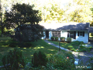 3 Trout Brook, Weston
