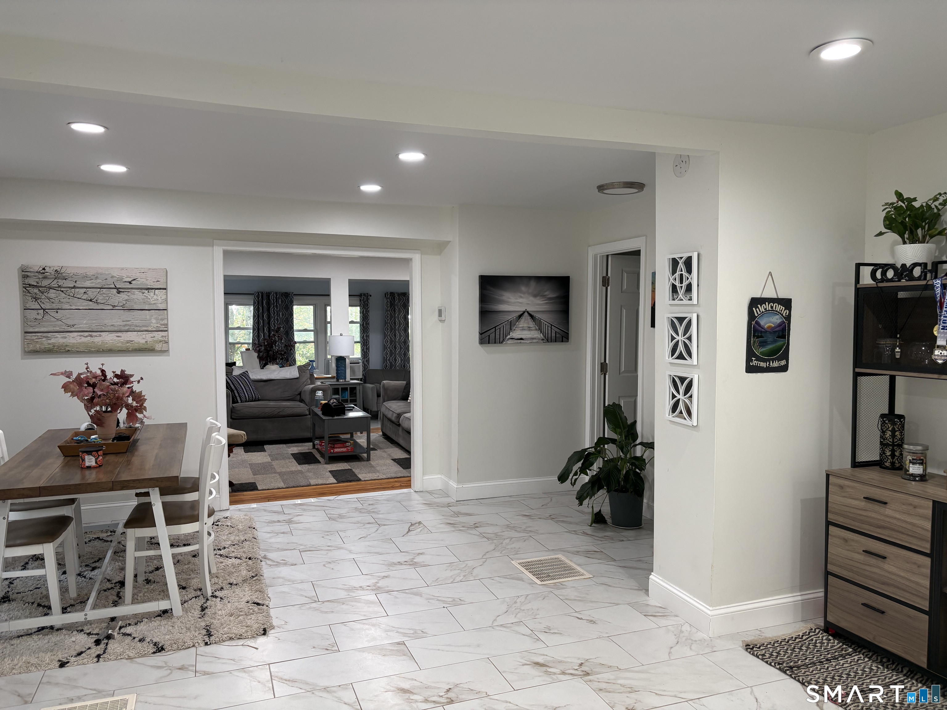 Photo 3 of Single family home for sale at 38 Laurel Trl, Glastonbury, CT 06033 | MLS# 24210503 | Listing updated on 2026-10-04