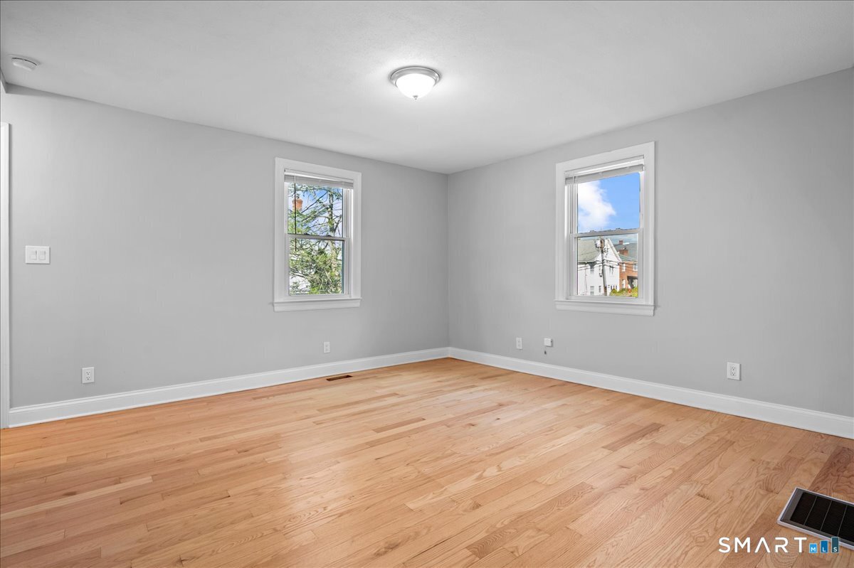 38 Soundview Avenue, Stamford, Connecticut photo 3