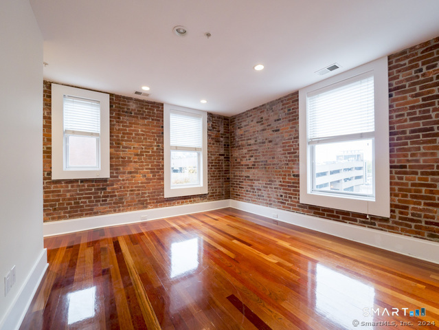 116 Crown Street Unit #3A photo 14