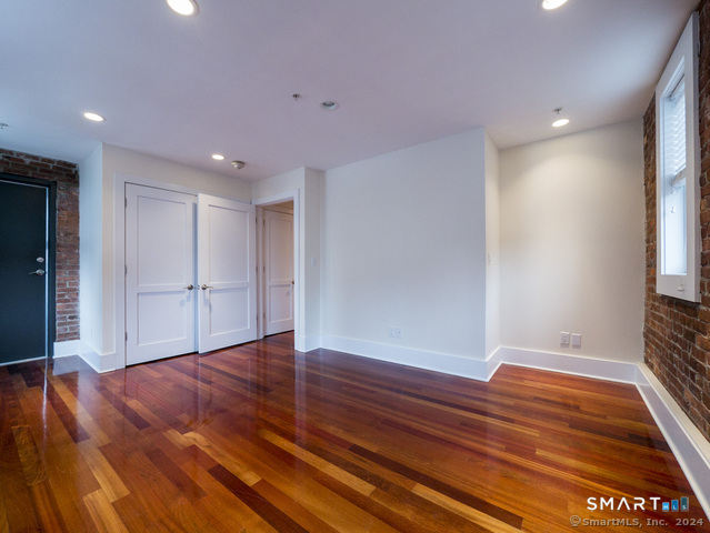 116 Crown Street Unit #3A photo 15