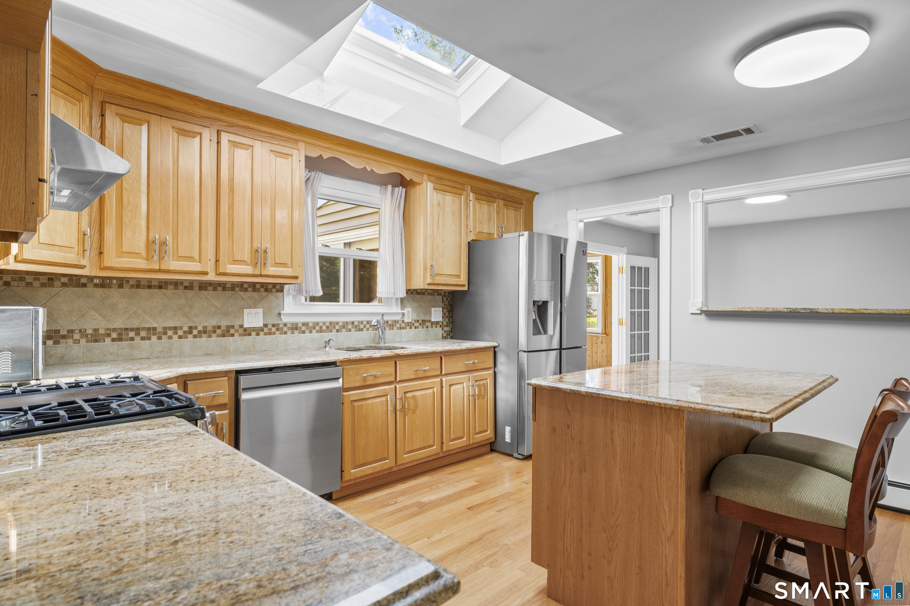 44 Lexton Drive photo 8
