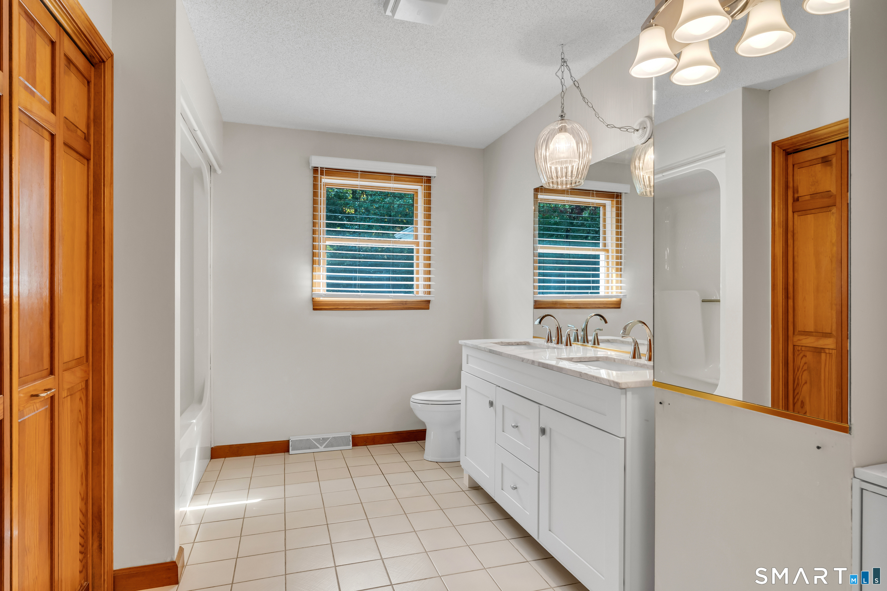 37 Great Meadow Drive photo 27