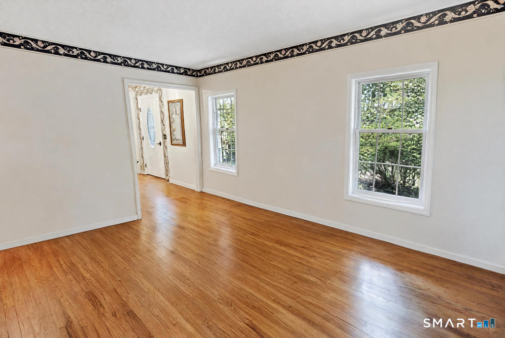 15 Nutmeg Lane, Essex, CT 06426