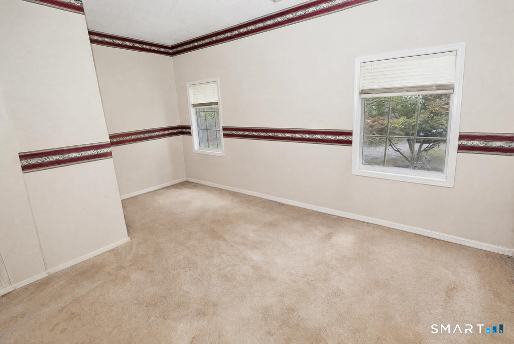 15 Nutmeg Lane, Essex, CT 06426