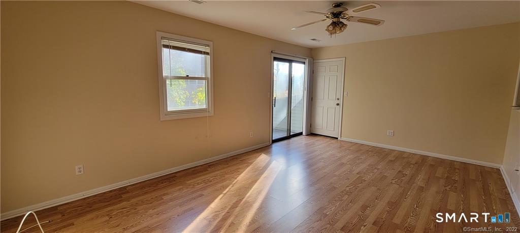 375 Glendale Avenue Unit #D11 photo 3