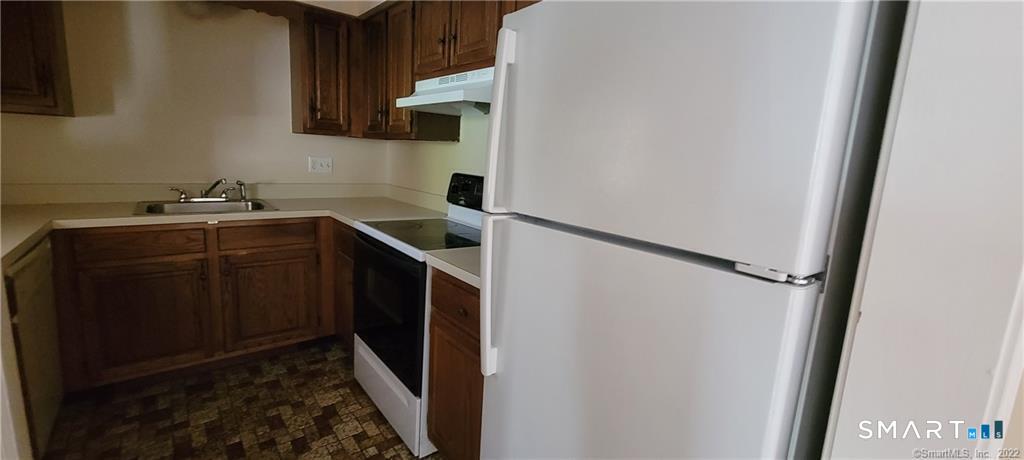 375 Glendale Avenue Unit #D11 photo 7