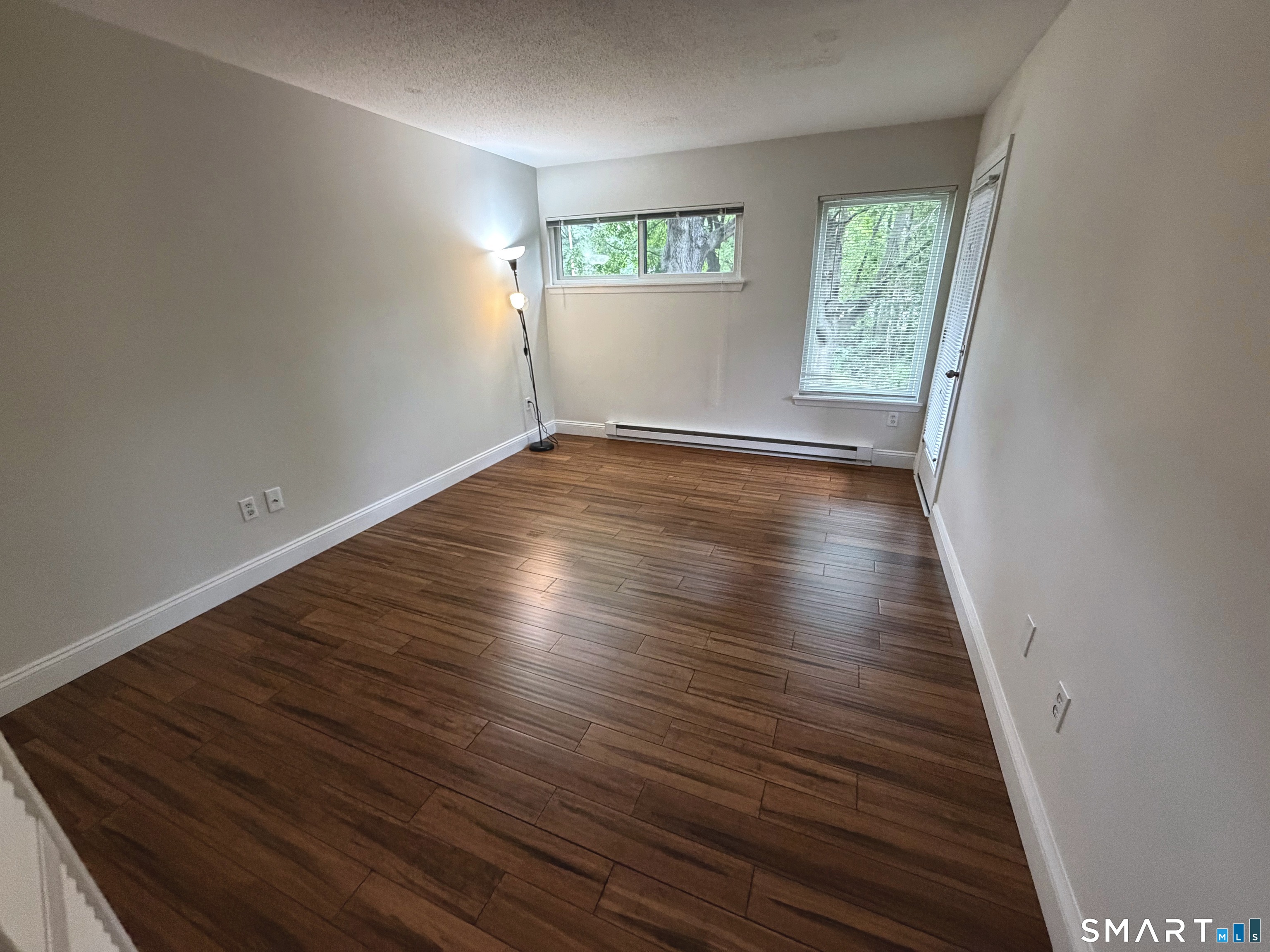 Foto 9 de Condominio en renta en 3699 Broadbridge Avenue #133, Stratford, CT — $1,800/mes