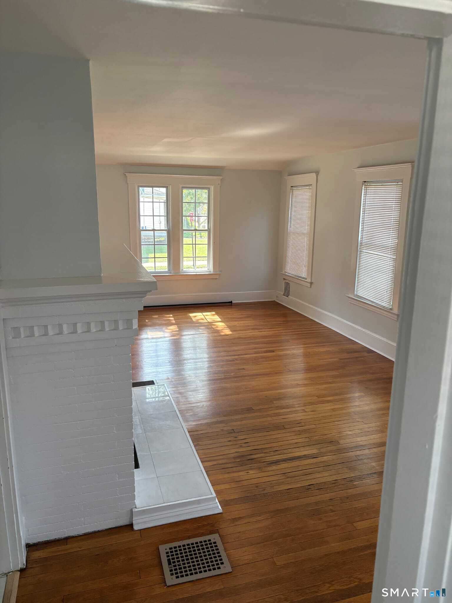139 Townsend Avenue photo 7
