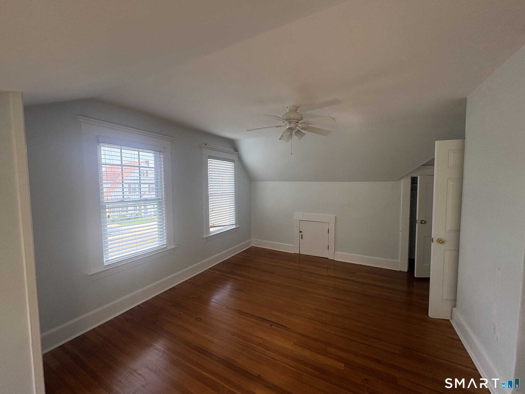 139 Townsend Avenue photo 11