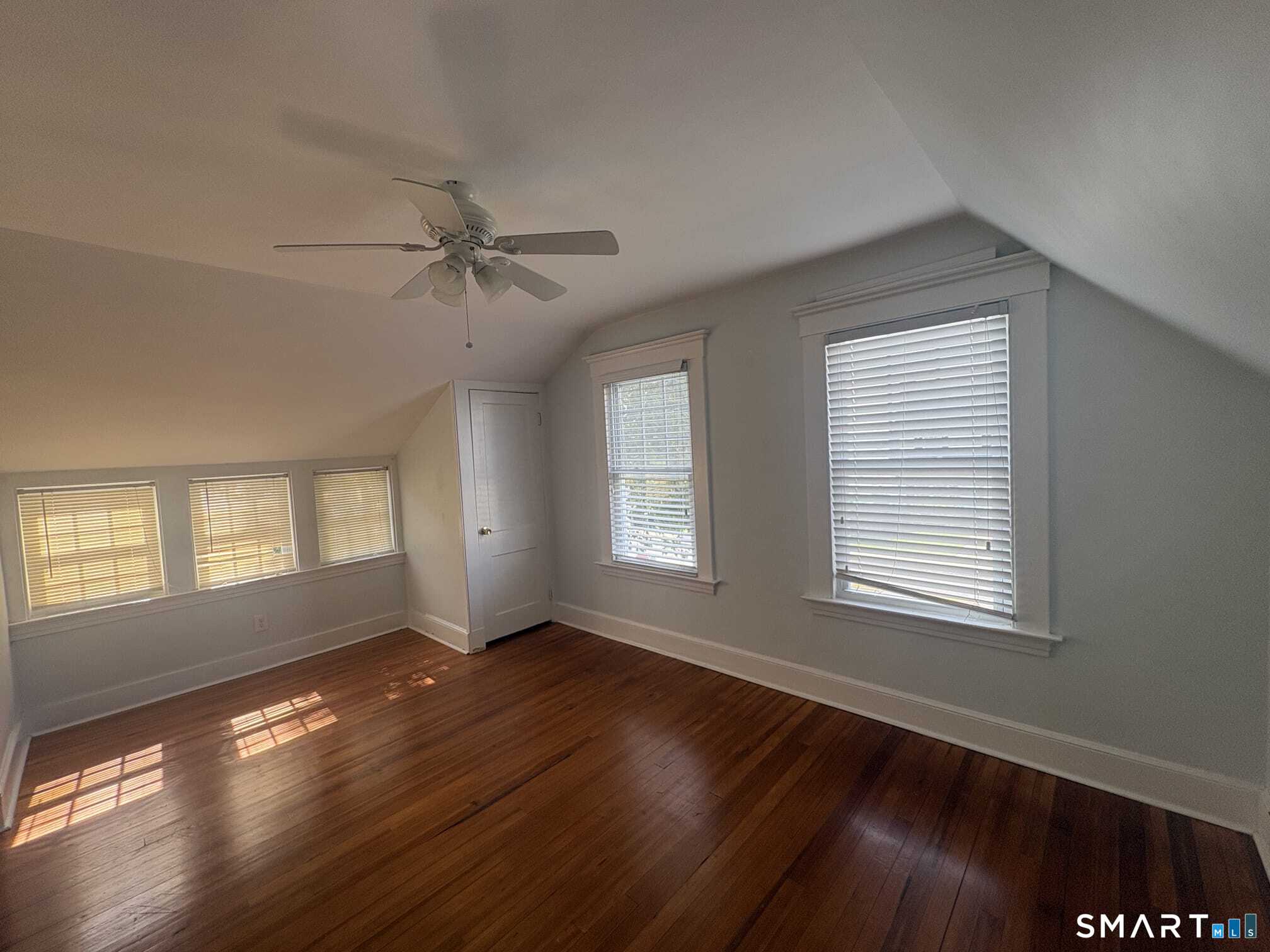 139 Townsend Avenue photo 12