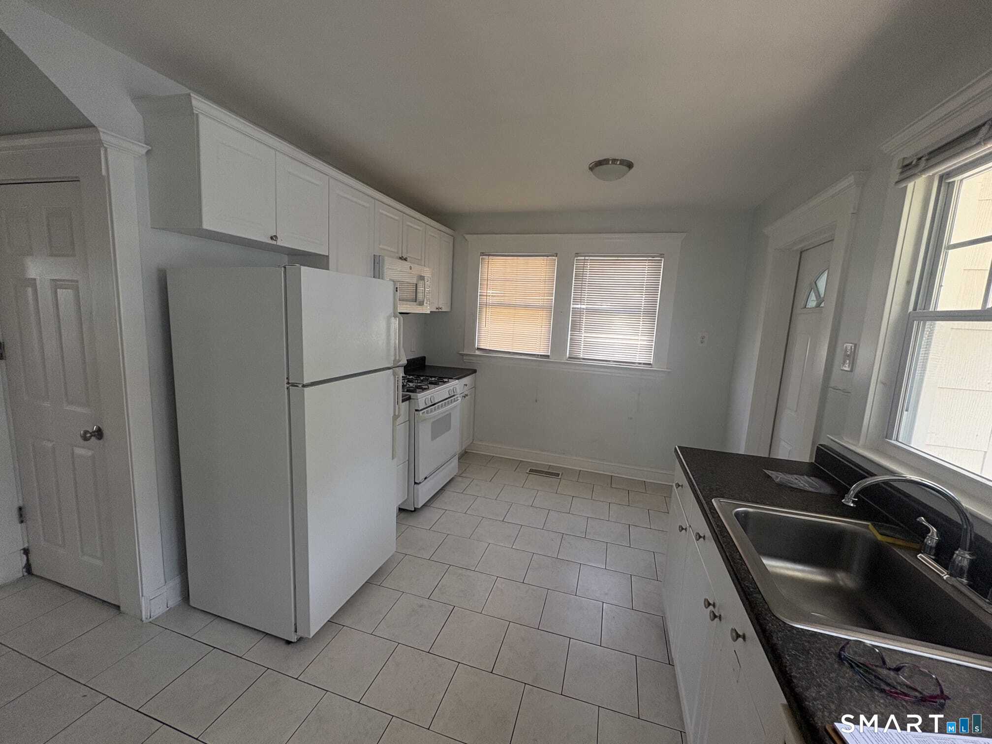 139 Townsend Avenue photo 14