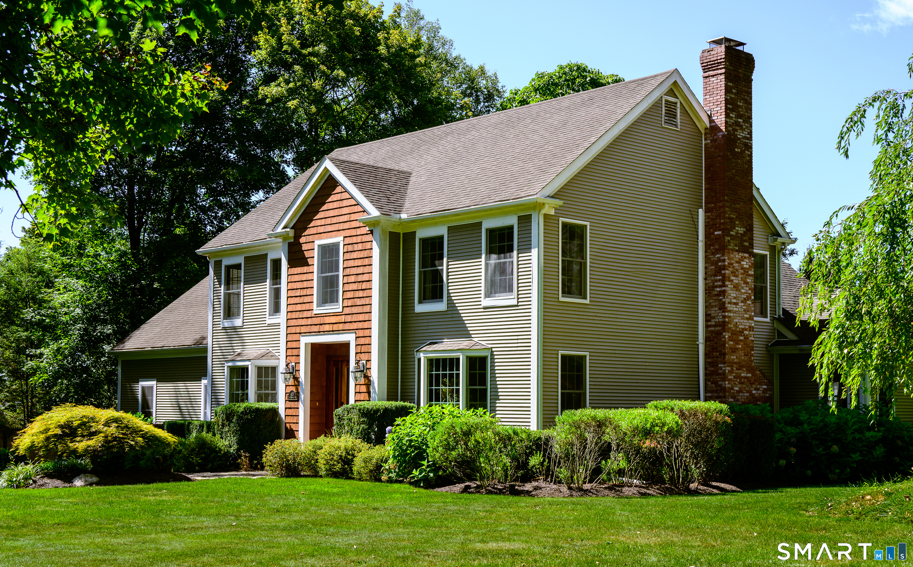 Photo 1 of Single family home for sale at 427 Long Mountain Rd, New Milford, CT 06776 | MLS# 24209038 | Listing updated on 2026-10-04